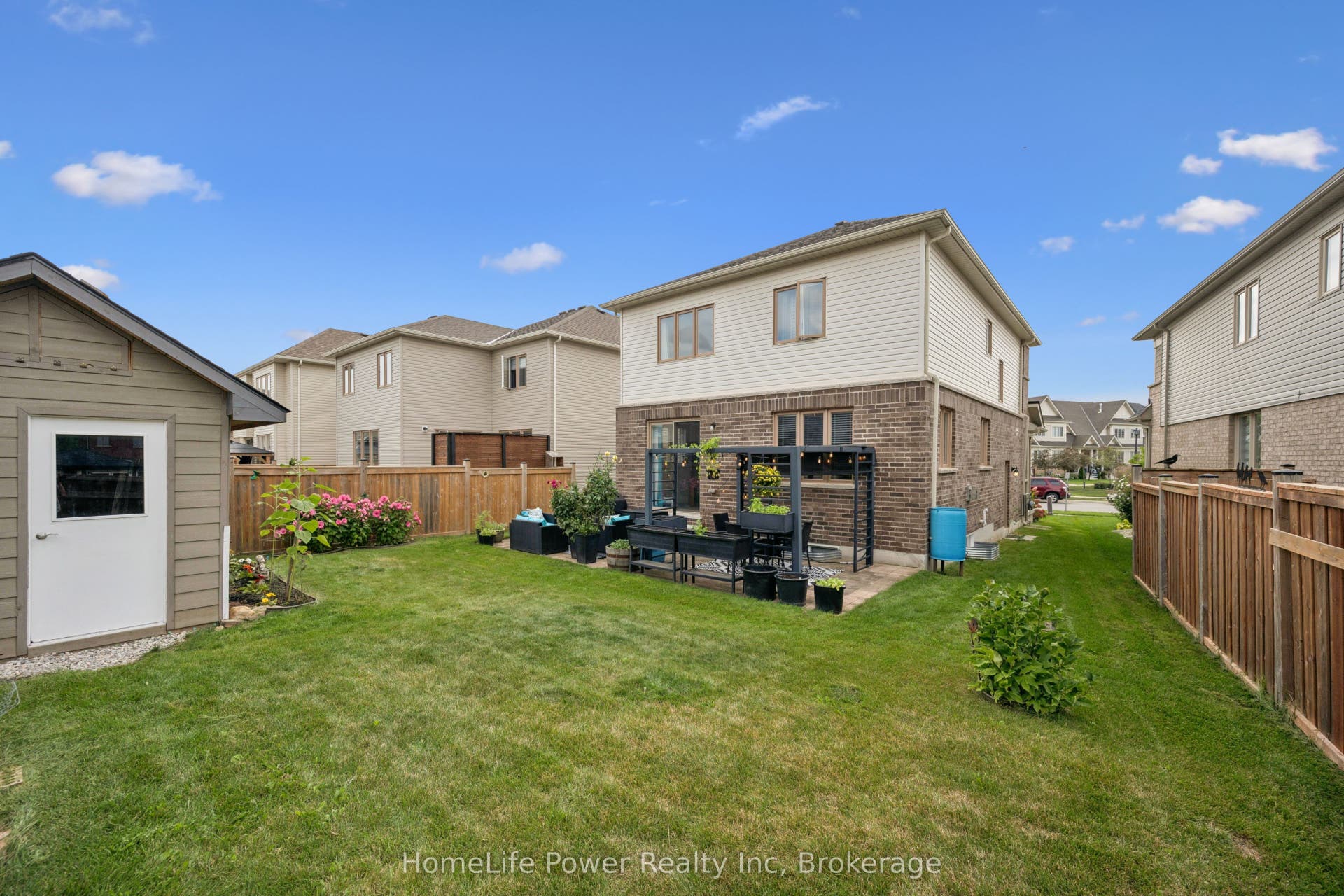54 Elliot Avenue E, Centre Wellington, Wellington ON N1M 0G9 54 Elliot Avenue E, Centre Wellington, Wellington ON N1M 0G9