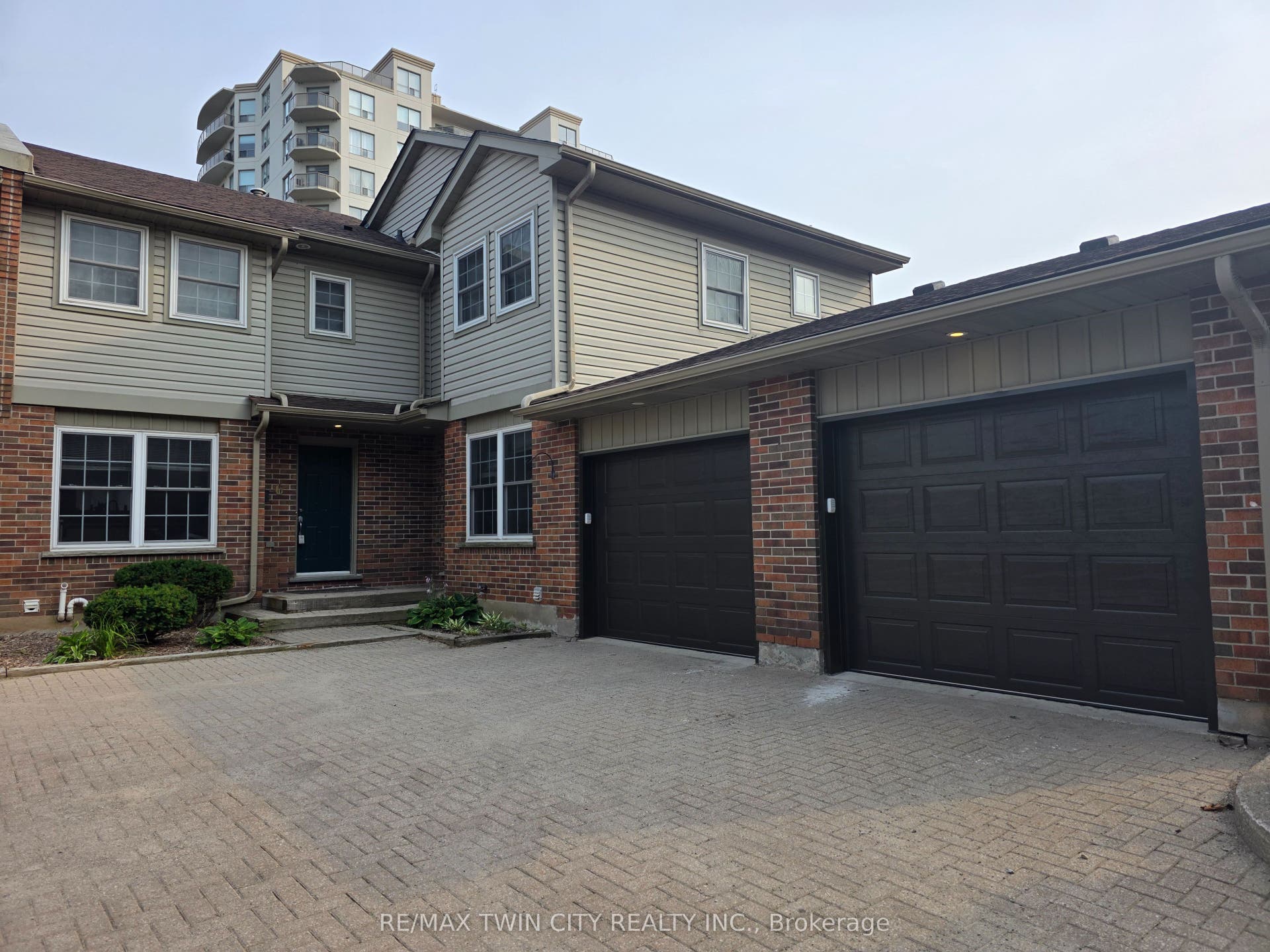250 Keats Way, #6, Waterloo, Waterloo ON N2L 6J5 250 Keats Way, #6, Waterloo, Waterloo ON N2L 6J5