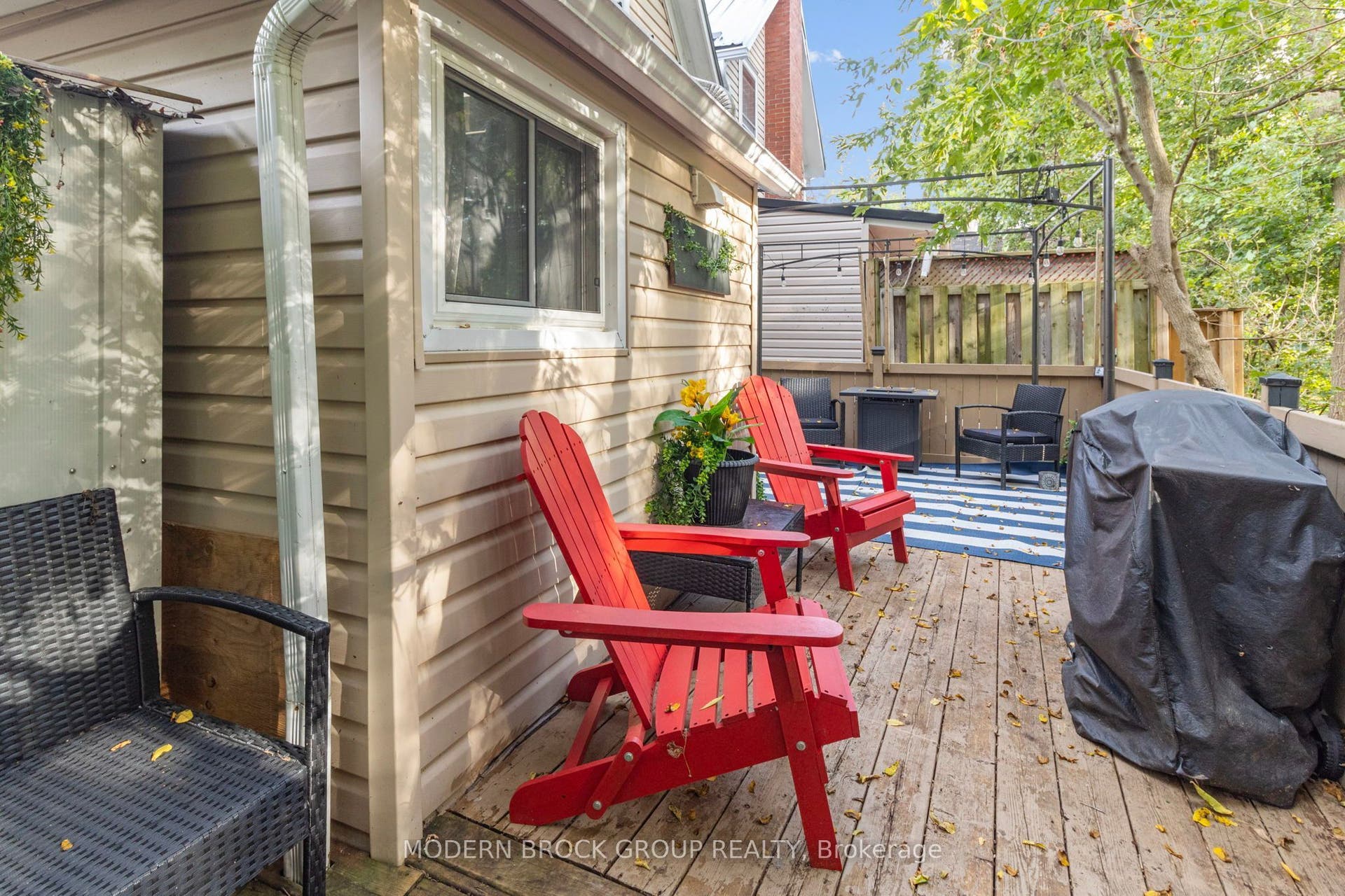 8 Elm Street, Brockville, Leeds And Grenville ON K6V 5M6