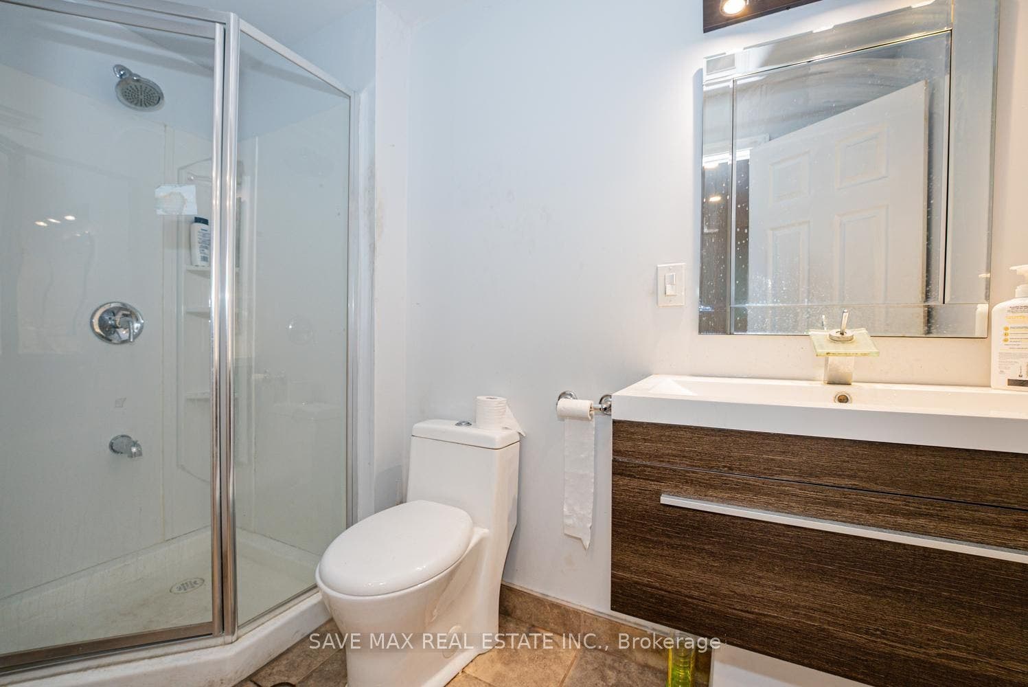4 Beaumont Crescent S, Guelph, Wellington ON N1E 6A7 4 Beaumont Crescent S, Guelph, Wellington ON N1E 6A7