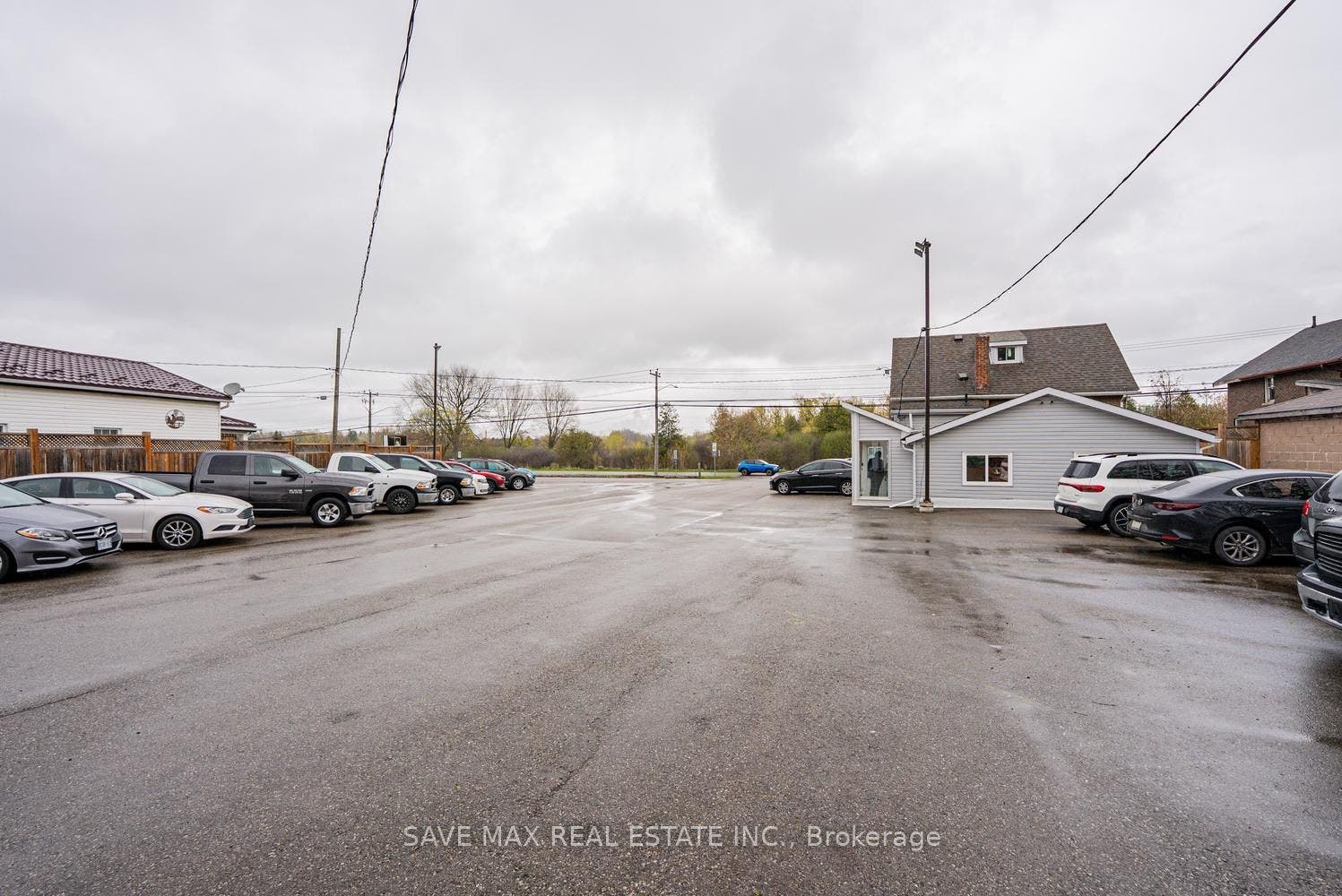 4 Beaumont Crescent S, Guelph, Wellington ON N1E 6A7 4 Beaumont Crescent S, Guelph, Wellington ON N1E 6A7