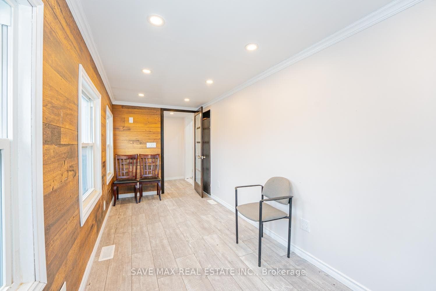 4 Beaumont Crescent S, Guelph, Wellington ON N1E 6A7 4 Beaumont Crescent S, Guelph, Wellington ON N1E 6A7