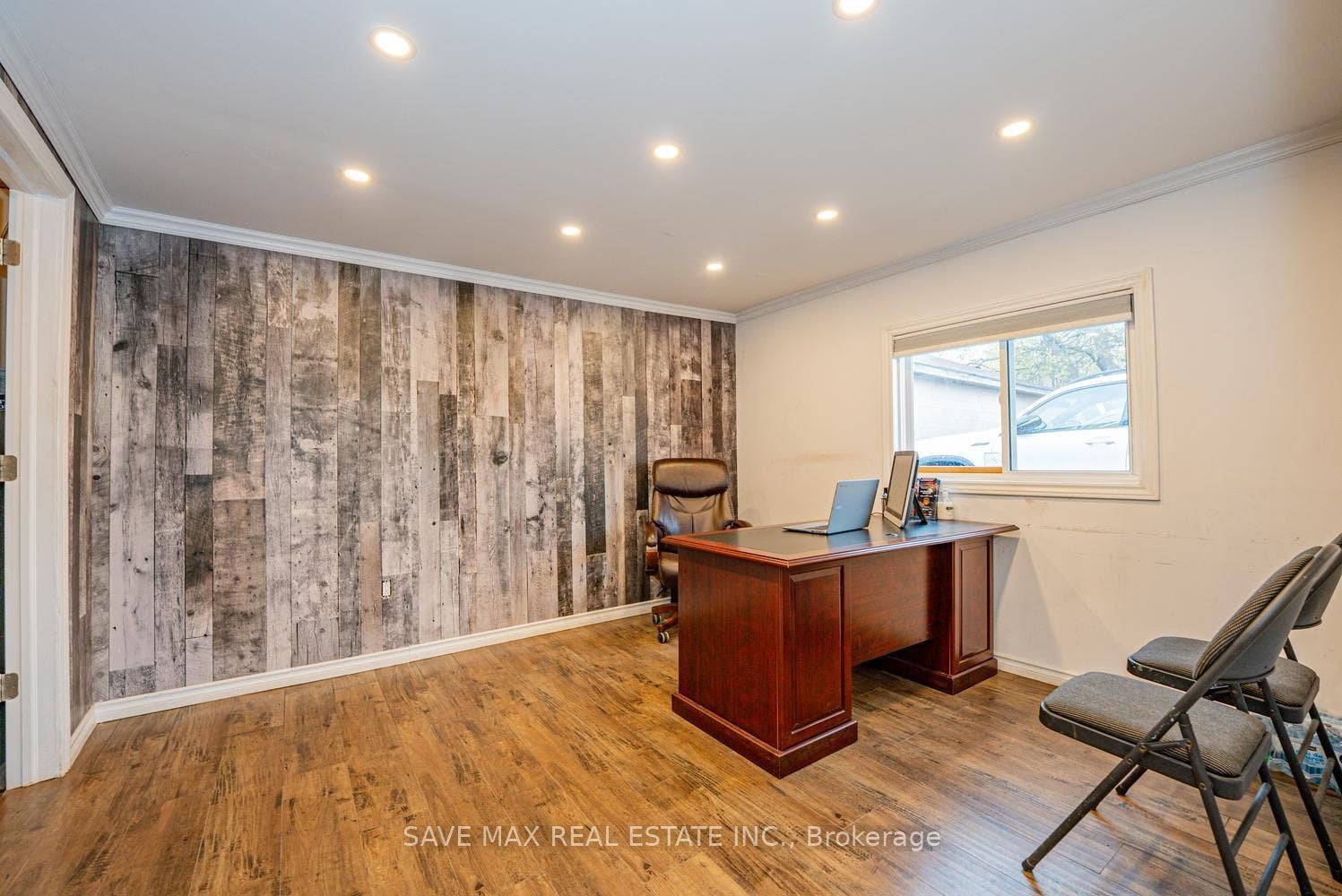 4 Beaumont Crescent S, Guelph, Wellington ON N1E 6A7 4 Beaumont Crescent S, Guelph, Wellington ON N1E 6A7