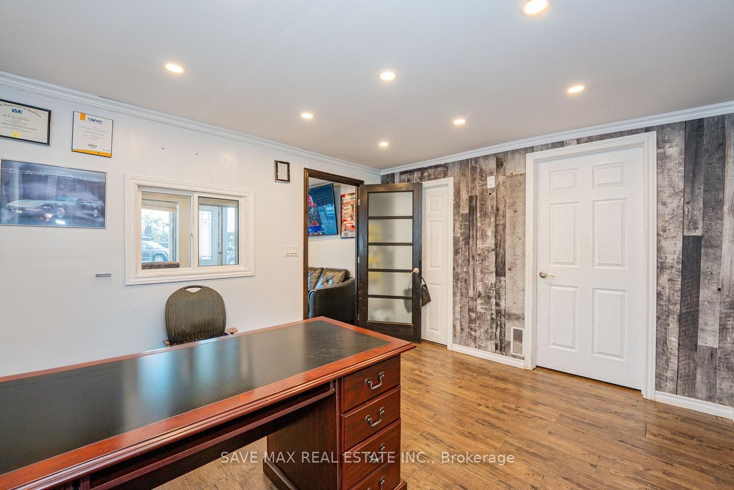4 Beaumont Crescent S, Guelph, Wellington ON N1E 6A7 4 Beaumont Crescent S, Guelph, Wellington ON N1E 6A7