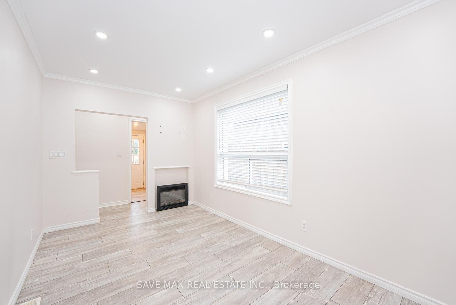 4 Beaumont Crescent S, Guelph, Wellington ON N1E 6A7 4 Beaumont Crescent S, Guelph, Wellington ON N1E 6A7