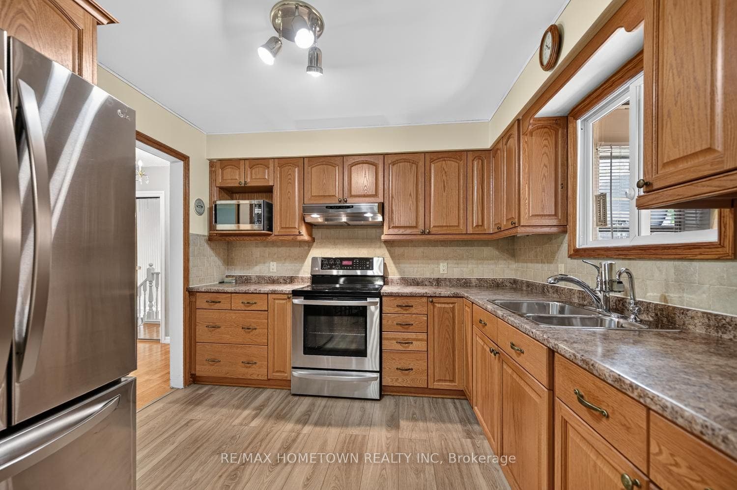 1362 Windsor Drive, Brockville, Leeds And Grenville ON K6V 3H9