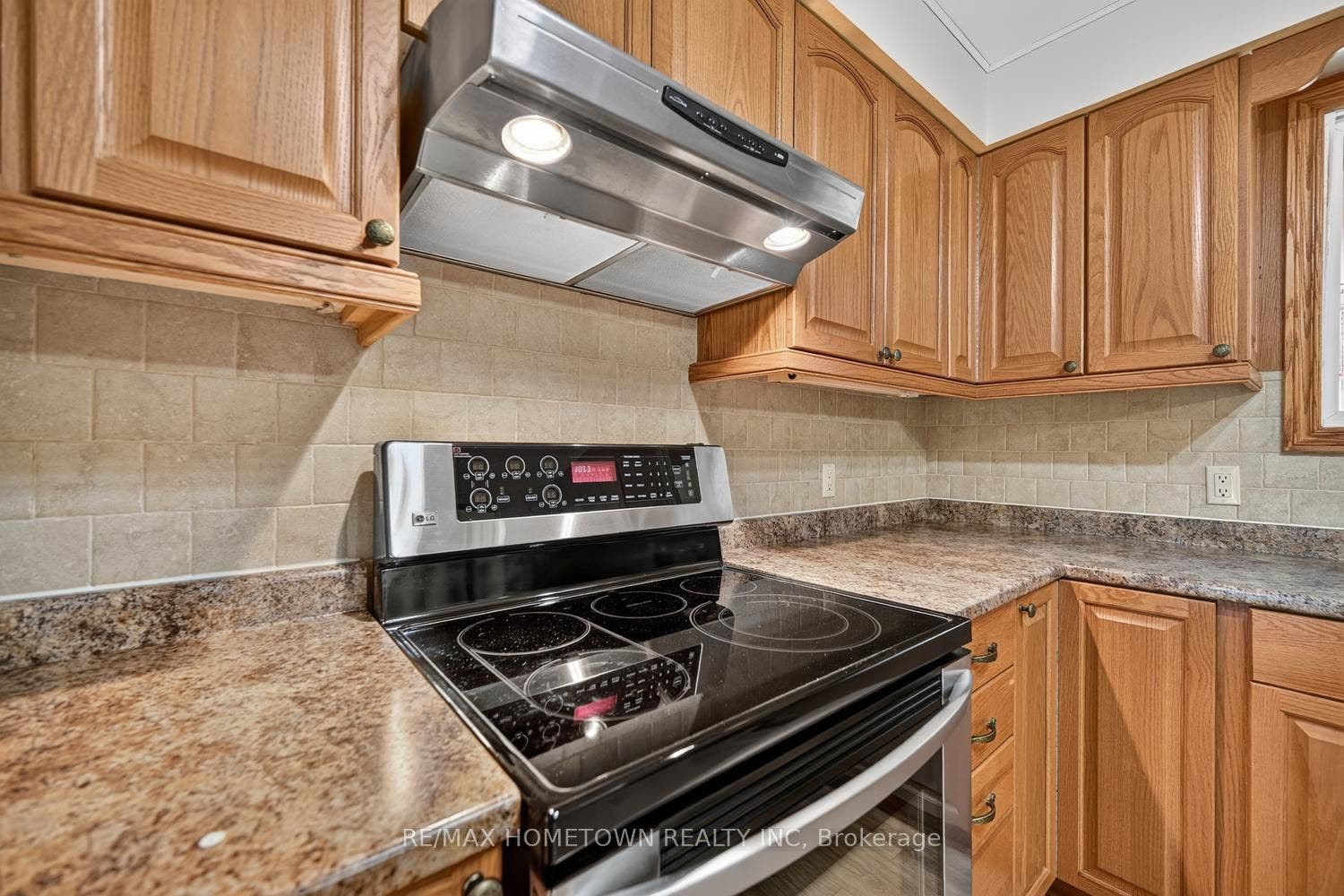 1362 Windsor Drive, Brockville, Leeds And Grenville ON K6V 3H9