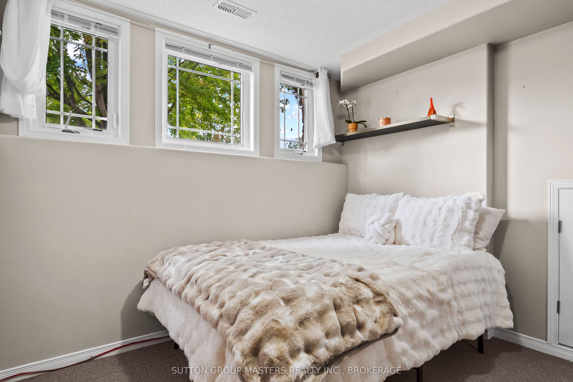 1460 Albany Drive, Kingston, Frontenac ON K7P 0B7 1460 Albany Drive, Kingston, Frontenac ON K7P 0B7