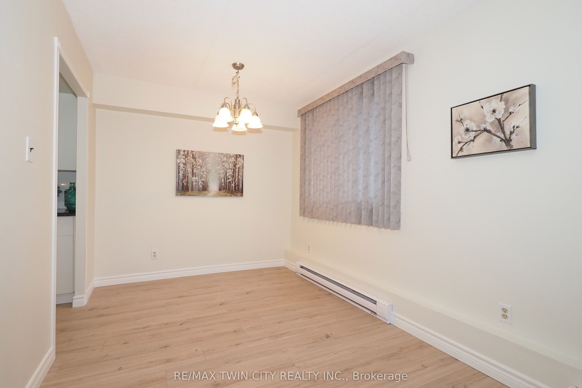 40 Tannery Street E, #265, Cambridge, Waterloo ON N3C 2B9 40 Tannery Street E, #265, Cambridge, Waterloo ON N3C 2B9