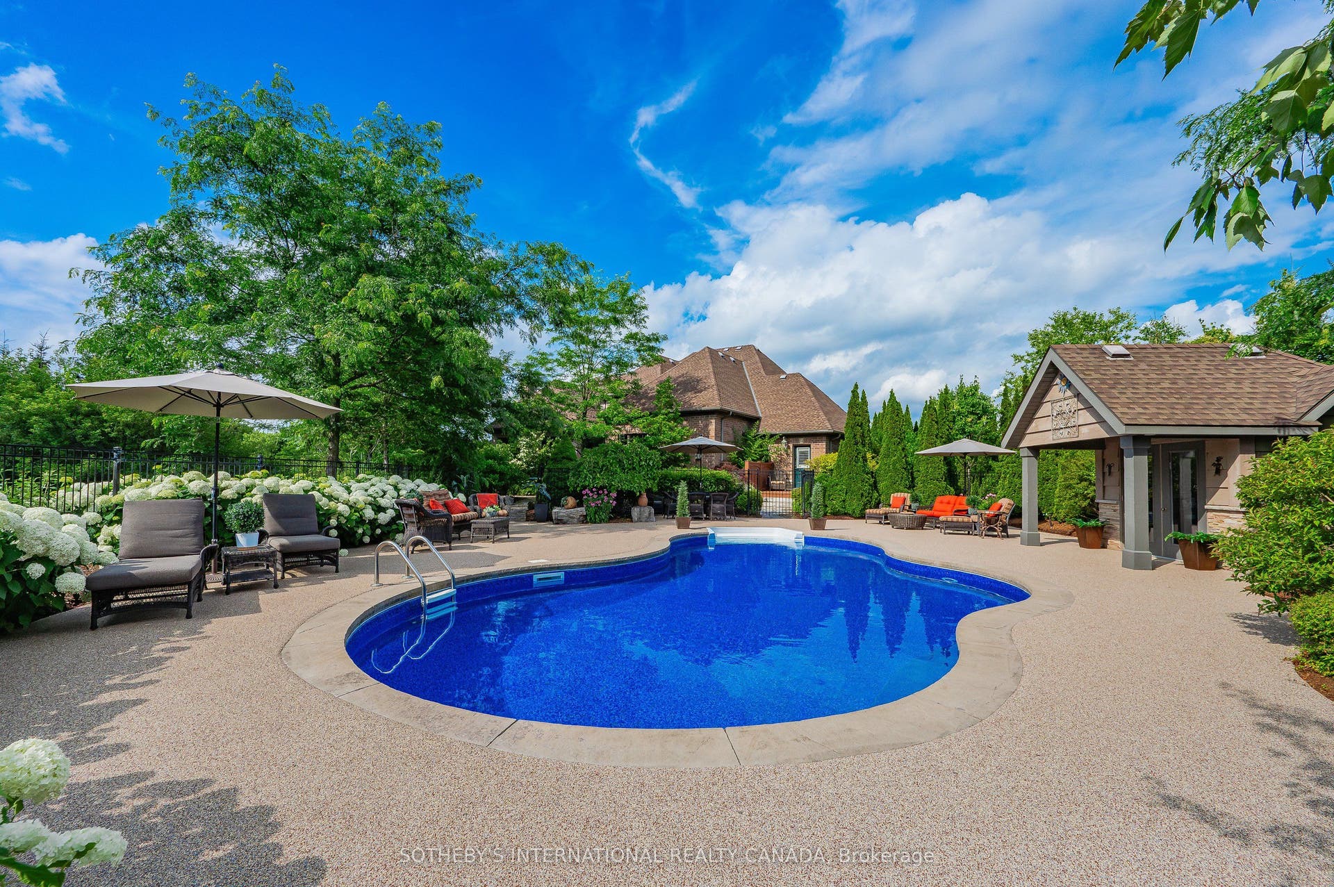 111 John Bricker Road, Cambridge, Waterloo ON N3H 4R8 111 John Bricker Road, Cambridge, Waterloo ON N3H 4R8