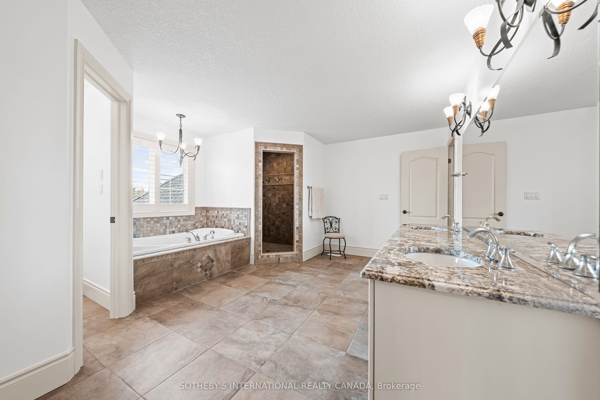 111 John Bricker Road, Cambridge, Waterloo ON N3H 4R8 111 John Bricker Road, Cambridge, Waterloo ON N3H 4R8