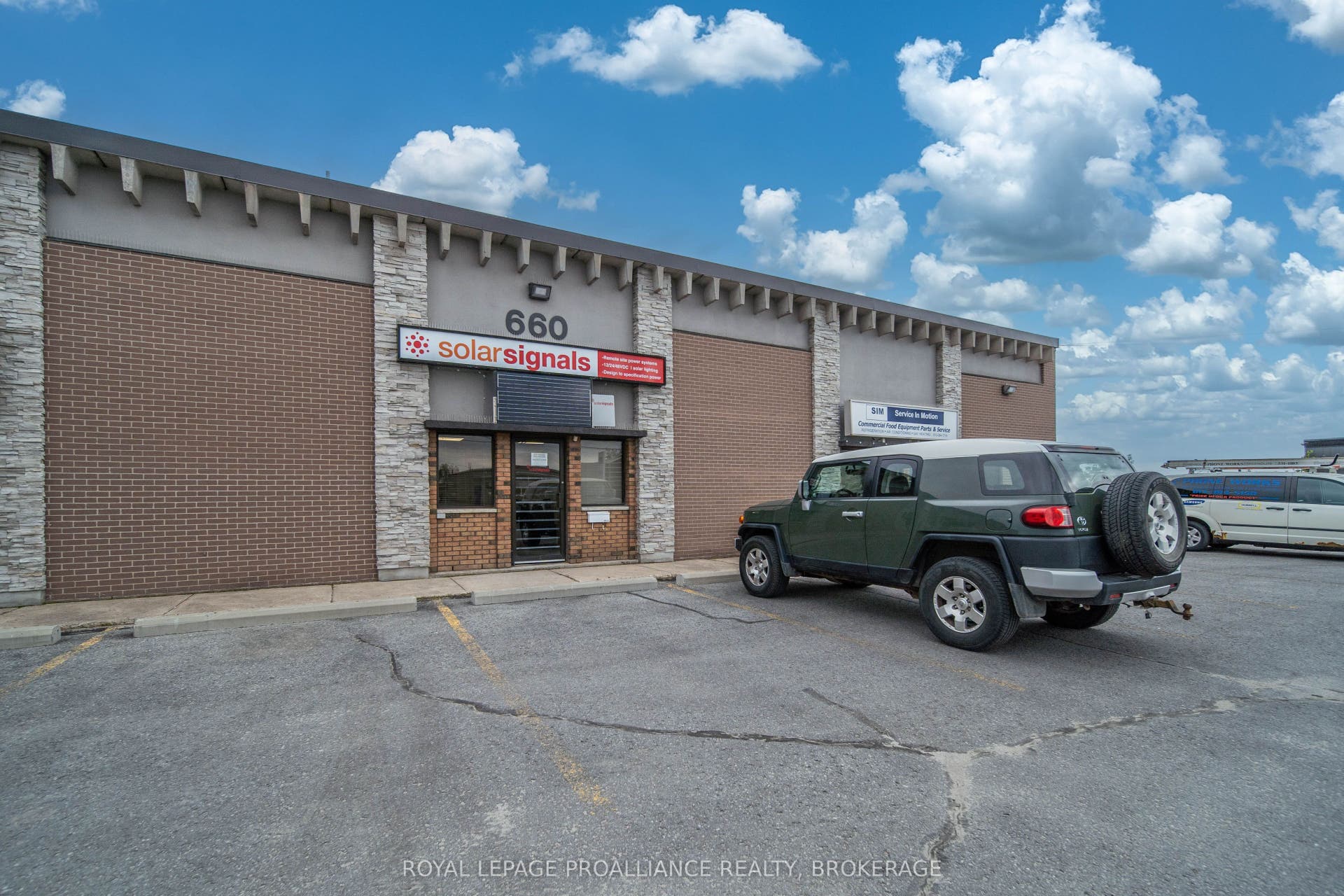 660 Justus Drive, #Unit B, Kingston, Frontenac ON K7M 4H4 660 Justus Drive, #Unit B, Kingston, Frontenac ON K7M 4H4