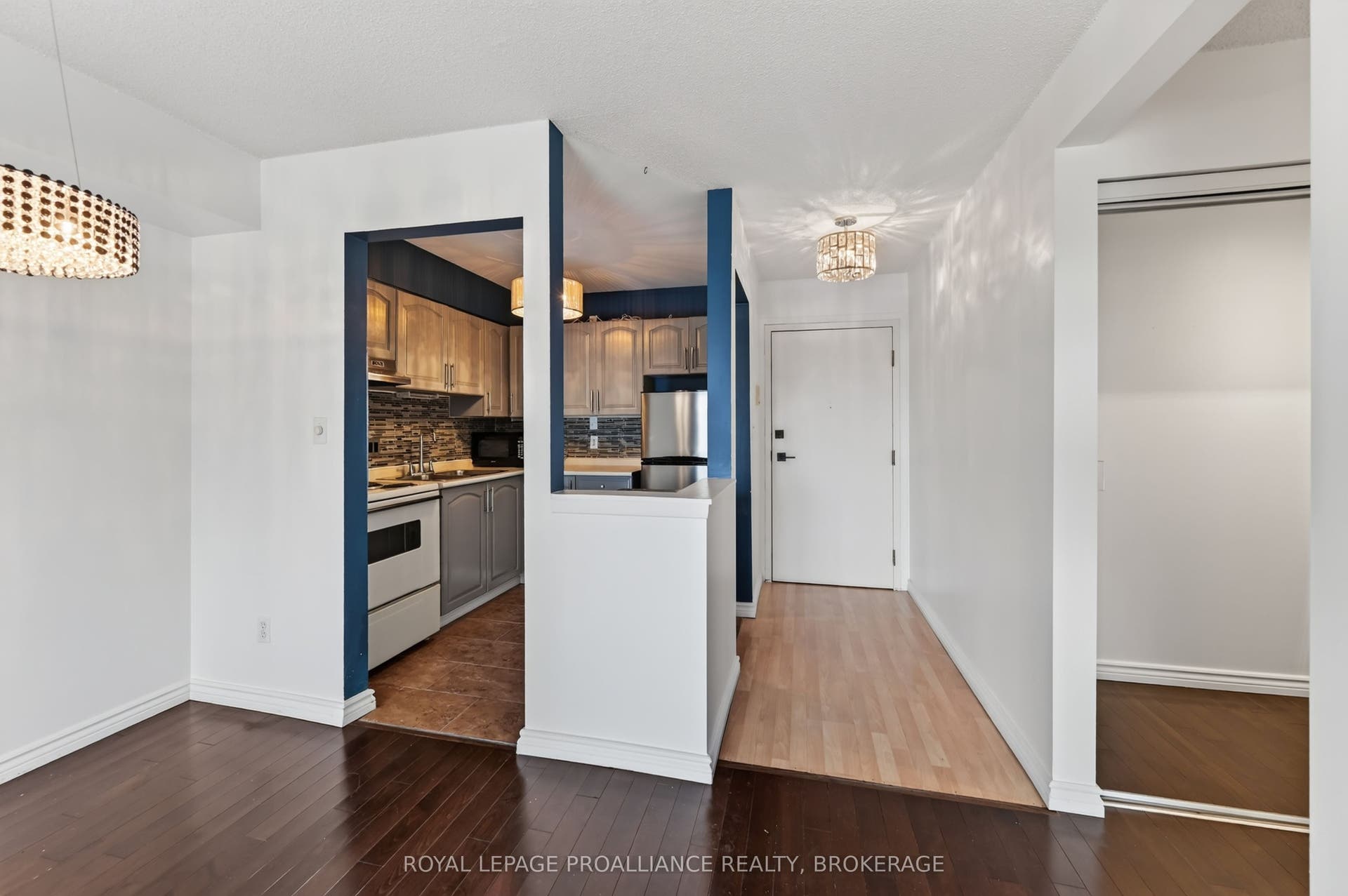 316 Kingsdale Avenue, #411, Kingston, Frontenac ON K7M 8S2
