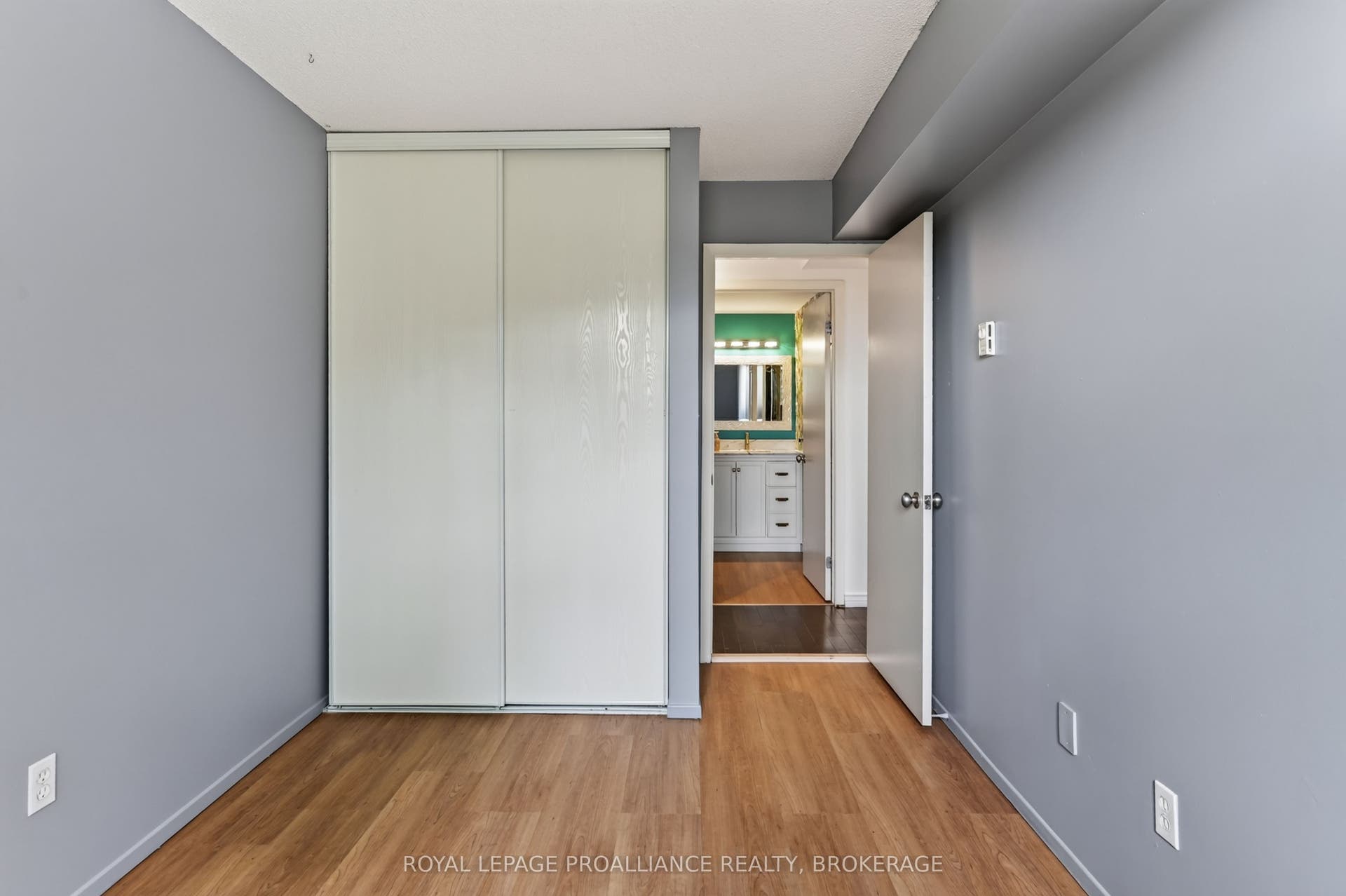 316 Kingsdale Avenue, #411, Kingston, Frontenac ON K7M 8S2