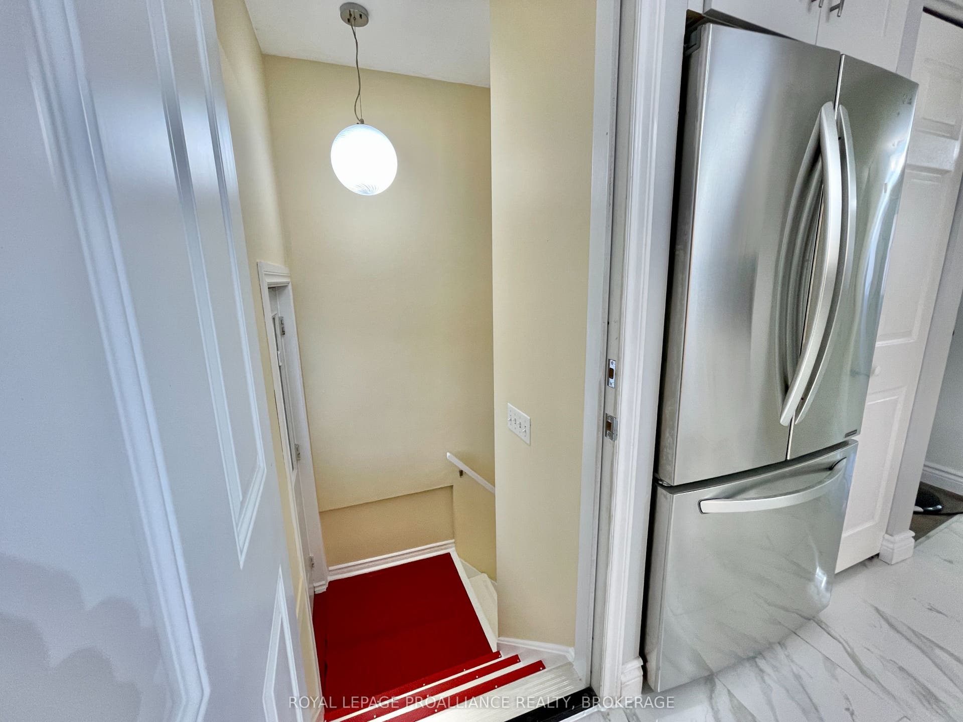271 Chelsea Road, Kingston, Frontenac ON K7M 3Z3