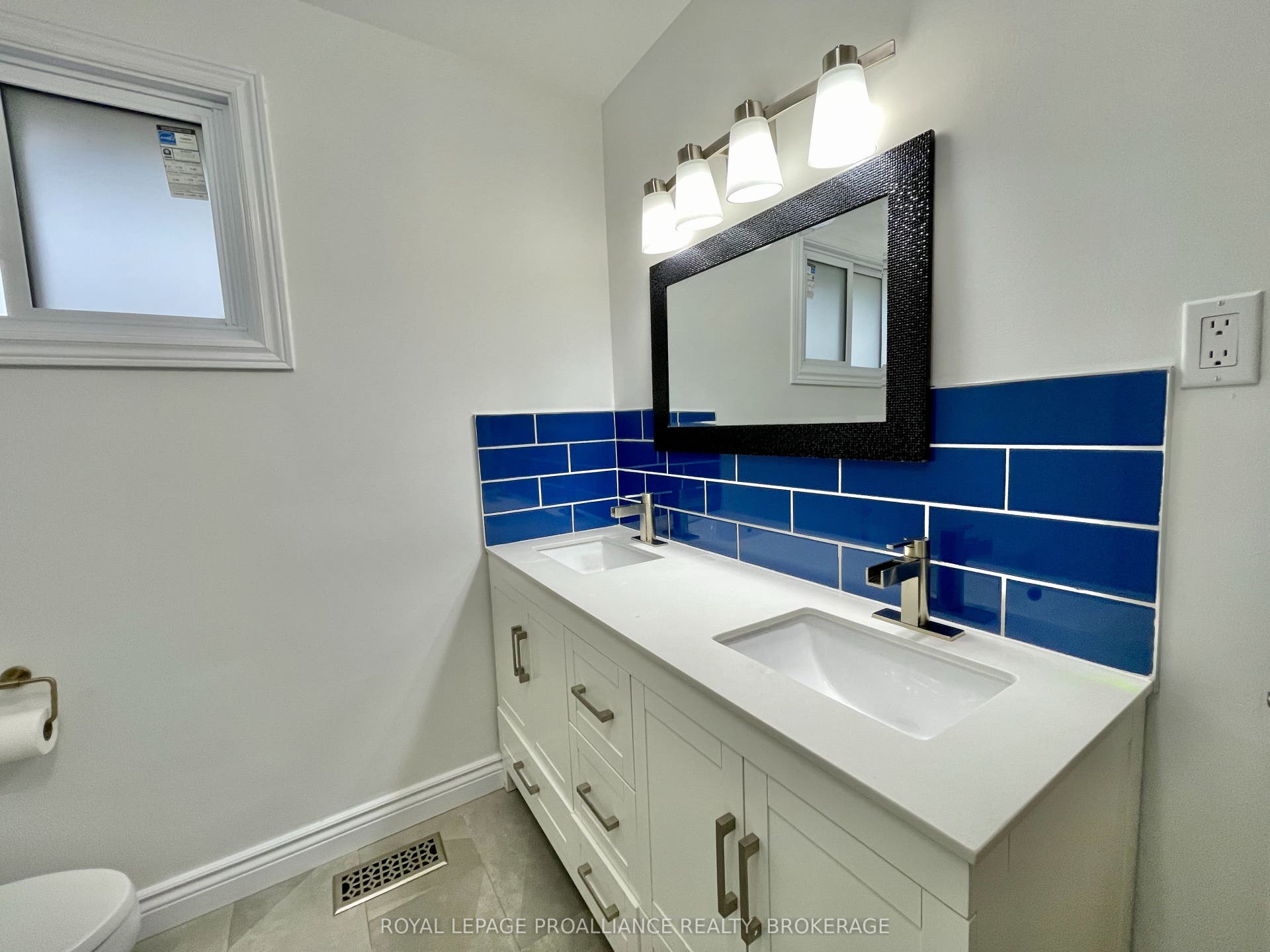 271 Chelsea Road, Kingston, Frontenac ON K7M 3Z3