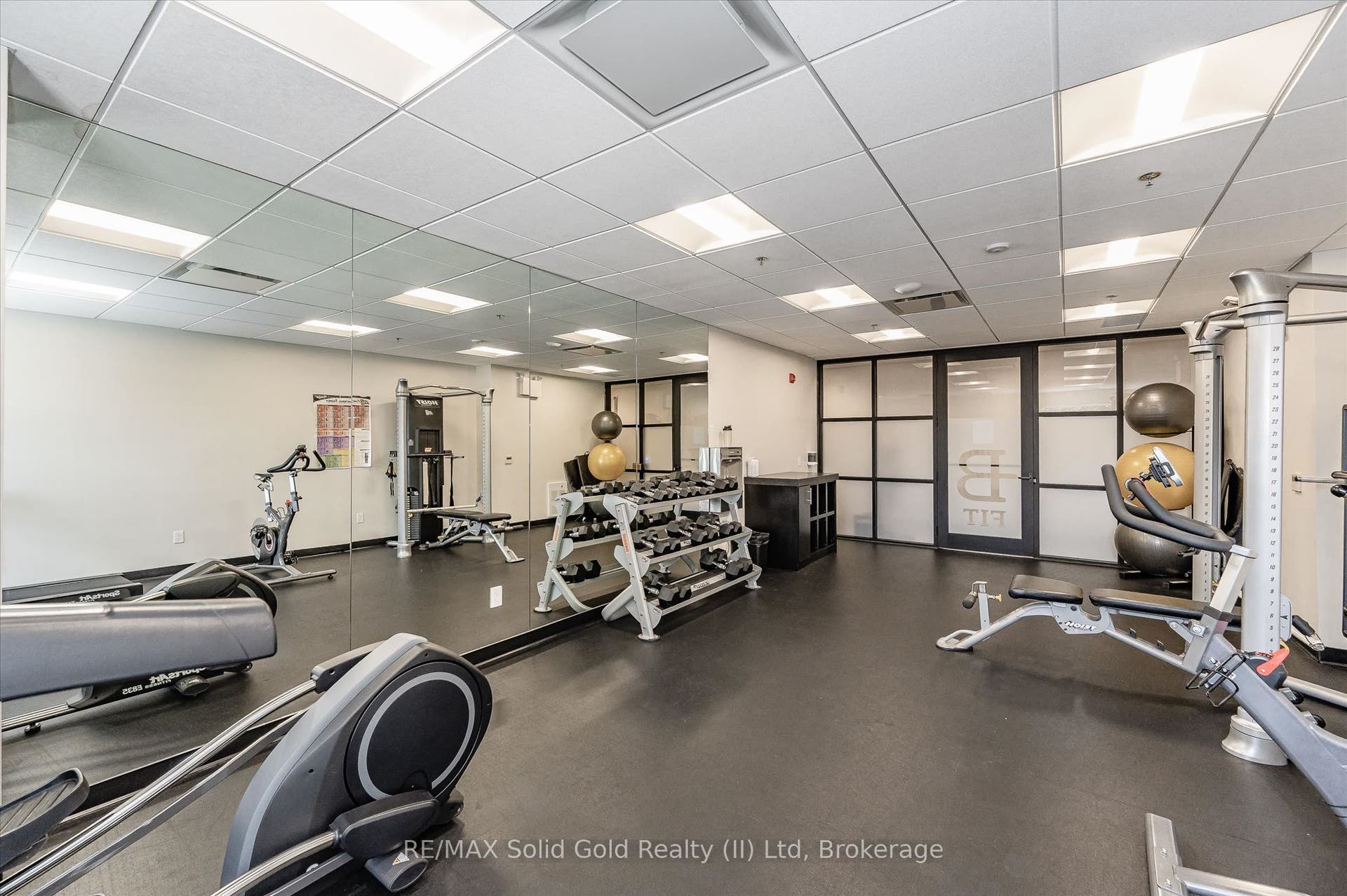251 Northfield Drive E, #521, Waterloo, Waterloo ON N2K 0G9 251 Northfield Drive E, #521, Waterloo, Waterloo ON N2K 0G9