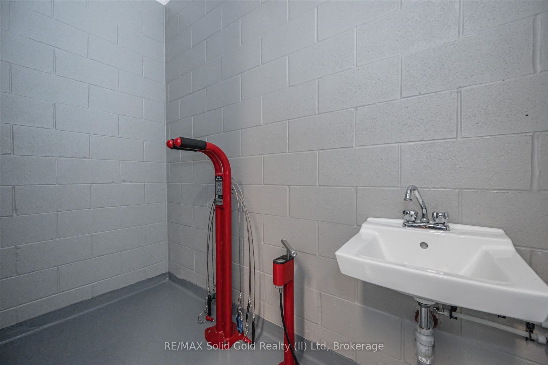 251 Northfield Drive E, #521, Waterloo, Waterloo ON N2K 0G9 251 Northfield Drive E, #521, Waterloo, Waterloo ON N2K 0G9