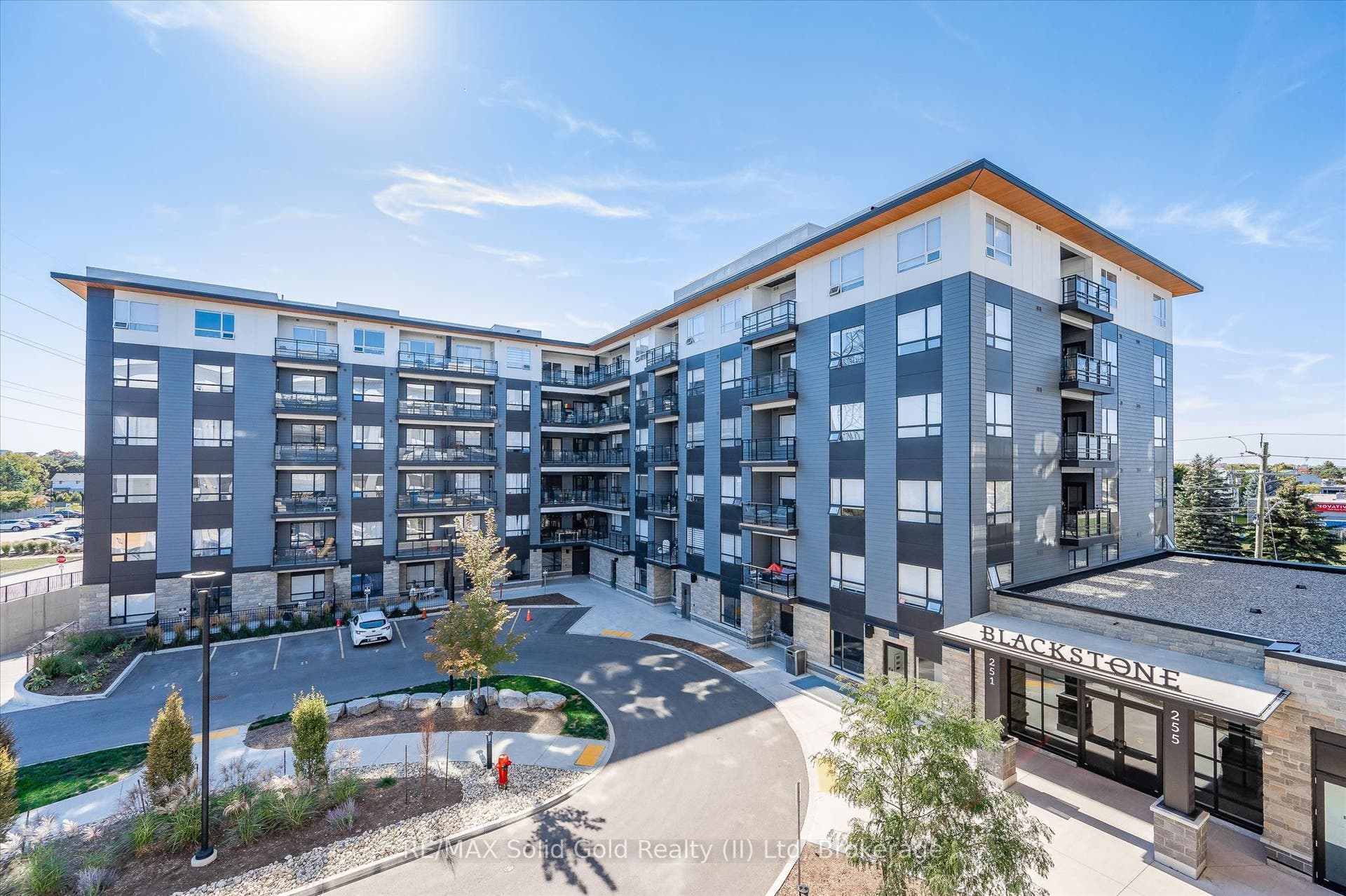 251 Northfield Drive E, #521, Waterloo, Waterloo ON N2K 0G9 251 Northfield Drive E, #521, Waterloo, Waterloo ON N2K 0G9