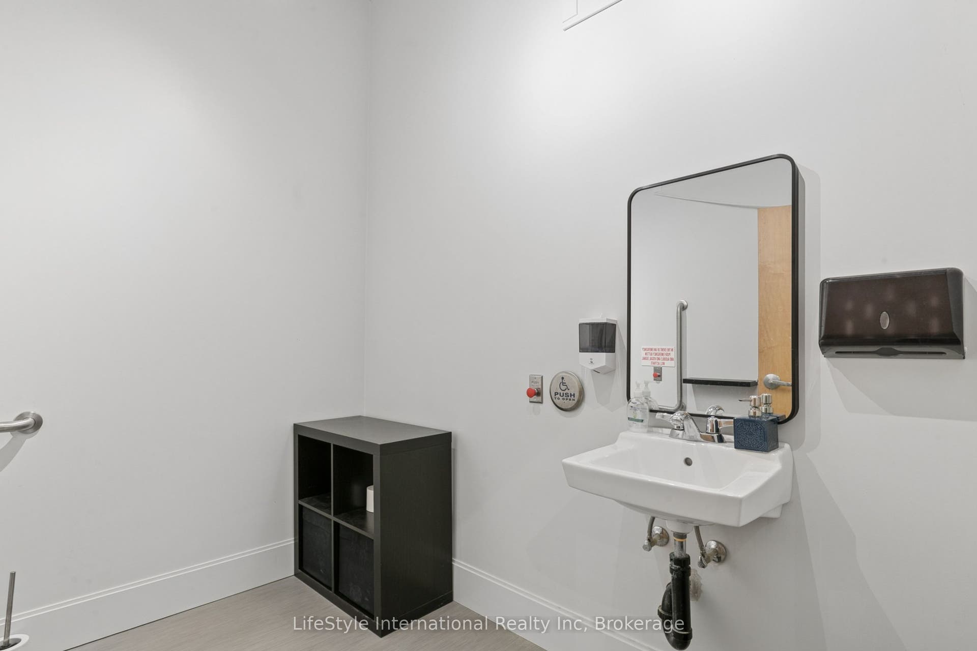275 Hanlon Creek Boulevard, #3, Guelph, Wellington ON N1C 0A1 275 Hanlon Creek Boulevard, #3, Guelph, Wellington ON N1C 0A1