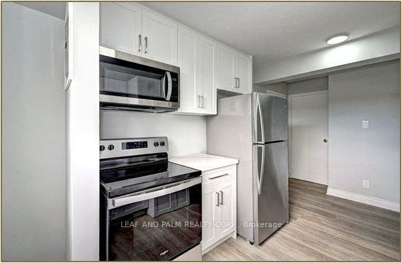 333 Garden Street, Cambridge, Waterloo ON N3H 4C8 Kitchen