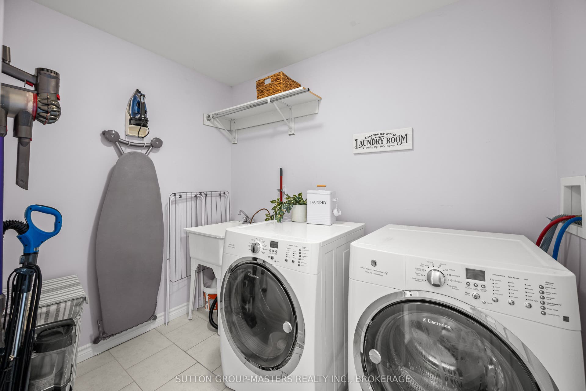 728 Newmarket Lane, Kingston, Frontenac ON K7K 6K7