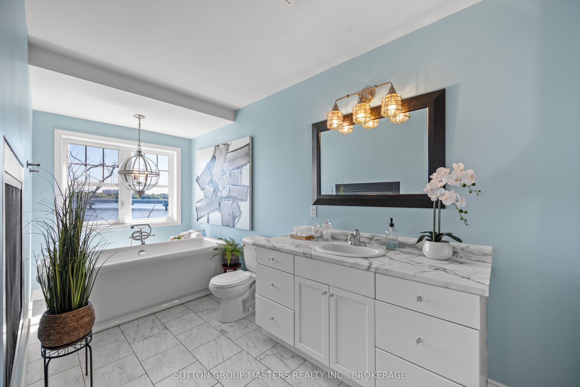 728 Newmarket Lane, Kingston, Frontenac ON K7K 6K7
