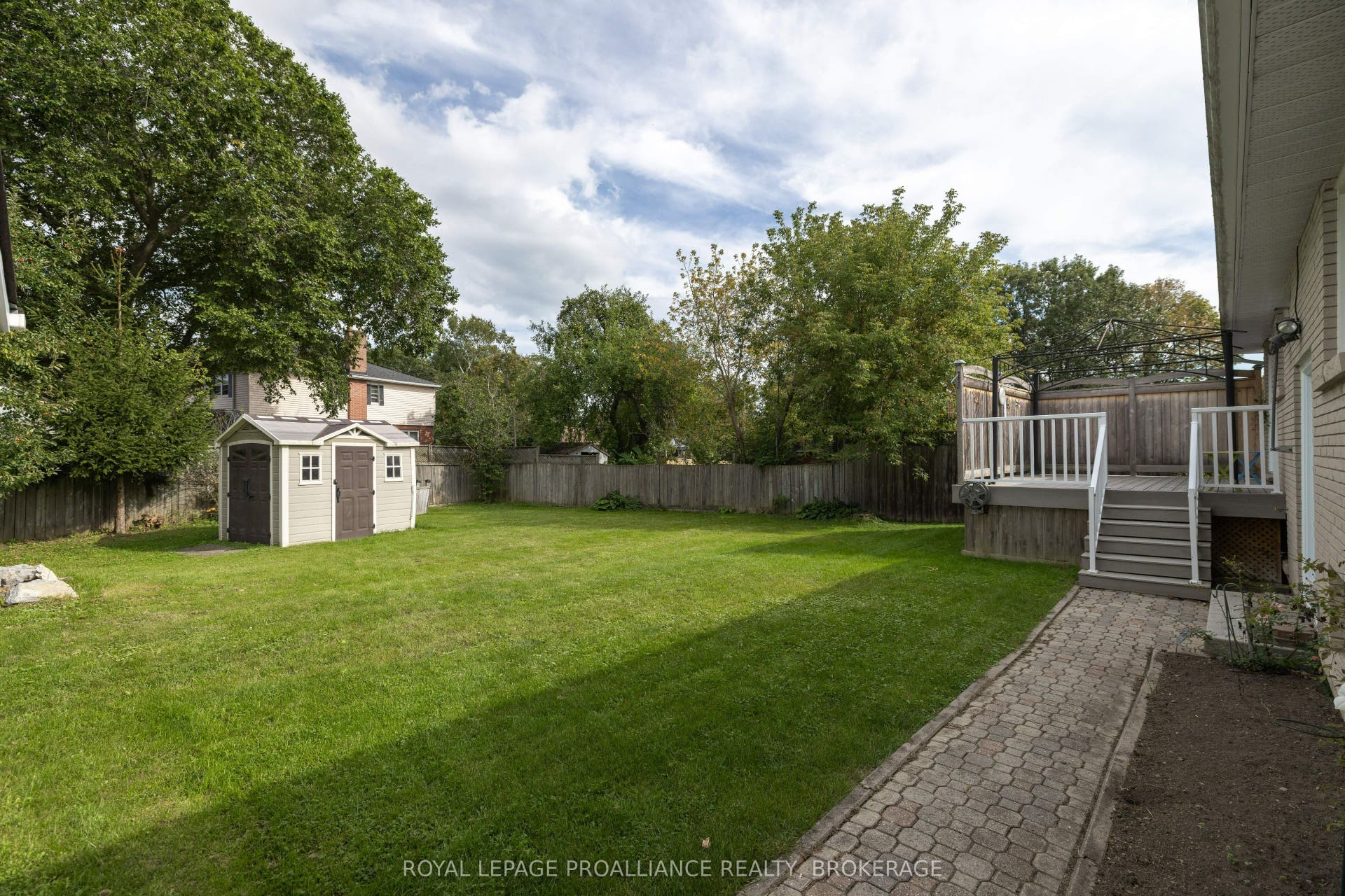 424 Maple Ridge Drive, Kingston, Frontenac ON K7M 5P3 424 Maple Ridge Drive, Kingston, Frontenac ON K7M 5P3