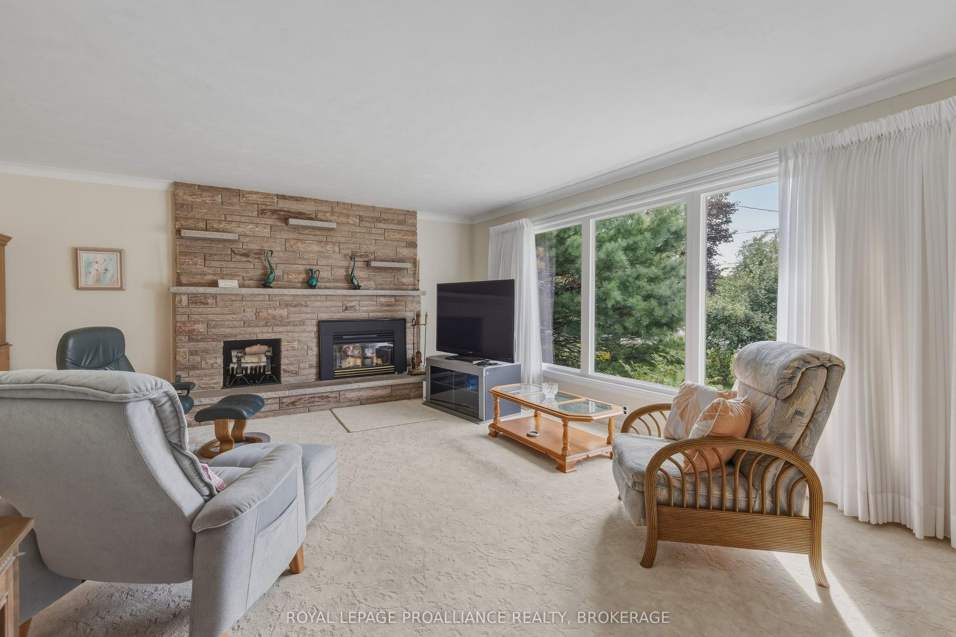 424 Maple Ridge Drive, Kingston, Frontenac ON K7M 5P3 424 Maple Ridge Drive, Kingston, Frontenac ON K7M 5P3