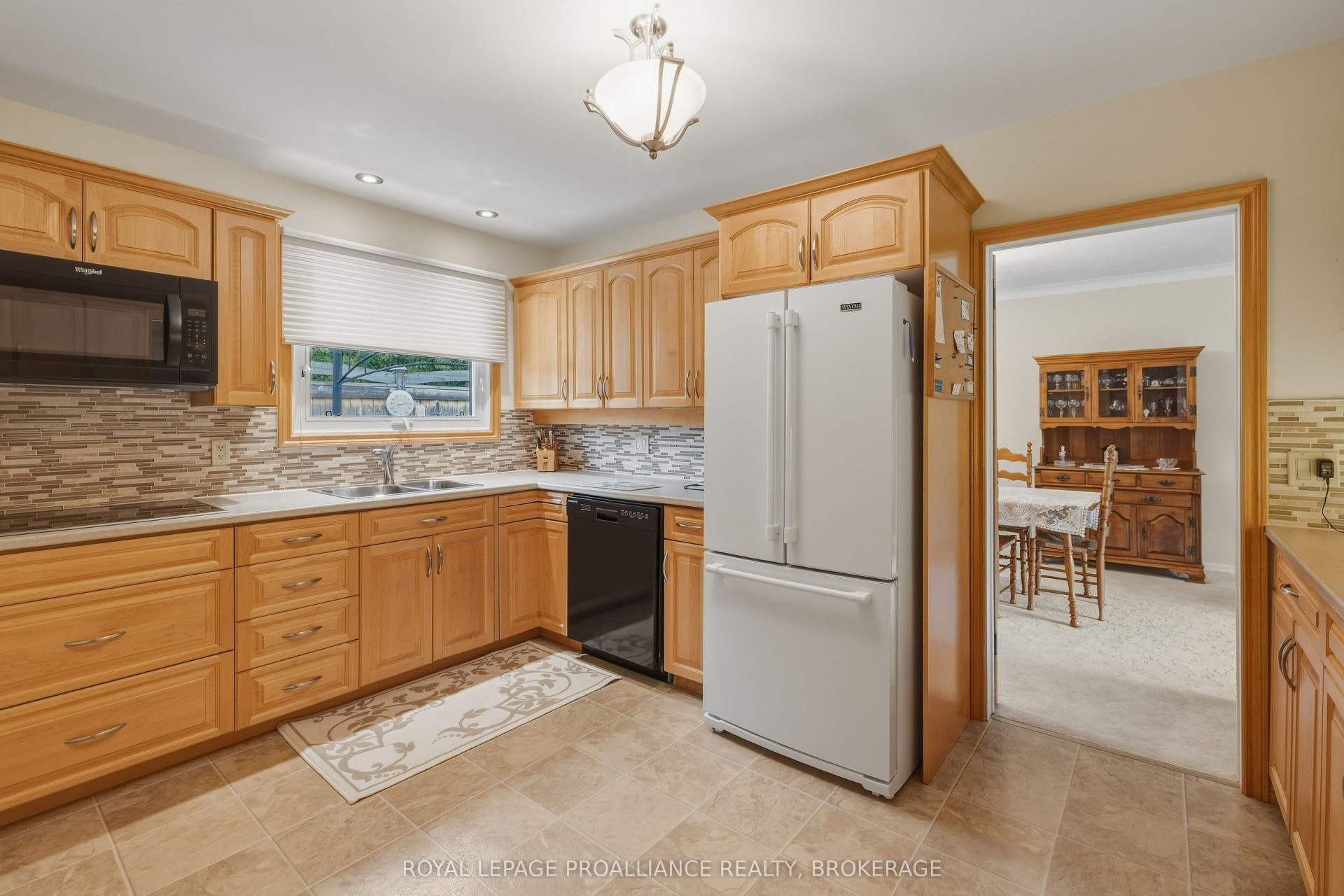 424 Maple Ridge Drive, Kingston, Frontenac ON K7M 5P3 424 Maple Ridge Drive, Kingston, Frontenac ON K7M 5P3