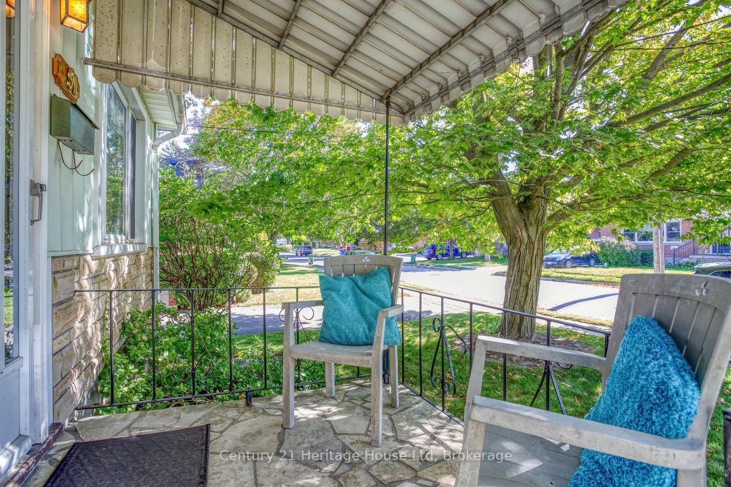 91 Merion Street, Guelph, Wellington ON N1H 2M1 Front porch, railing and space for sitting