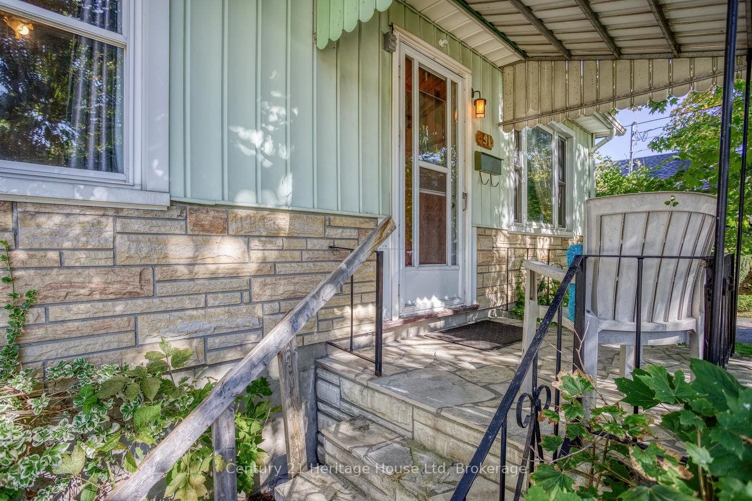 91 Merion Street, Guelph, Wellington ON N1H 2M1 Front Porch