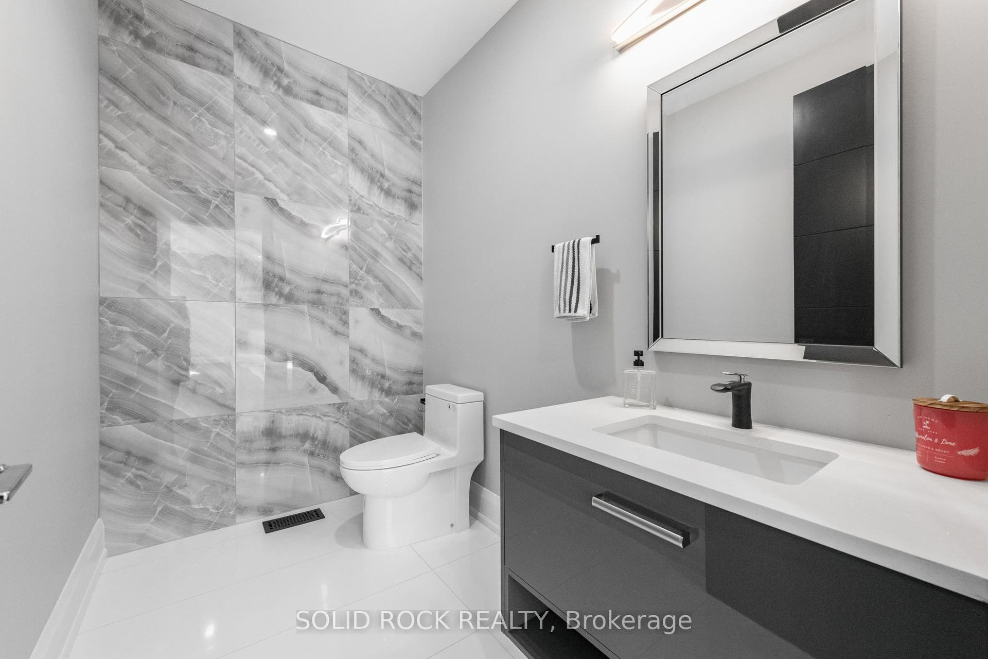 224 Roger Road, Alta Vista And Area, Ottawa ON K1H 5C6 224 Roger Road, Alta Vista And Area, Ottawa ON K1H 5C6