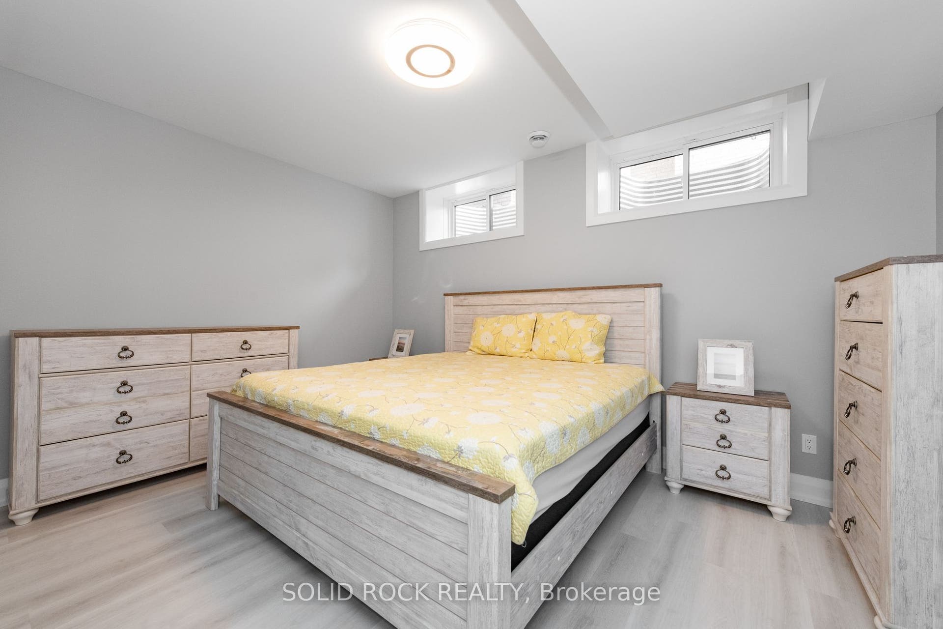 224 Roger Road, Alta Vista And Area, Ottawa ON K1H 5C6 224 Roger Road, Alta Vista And Area, Ottawa ON K1H 5C6