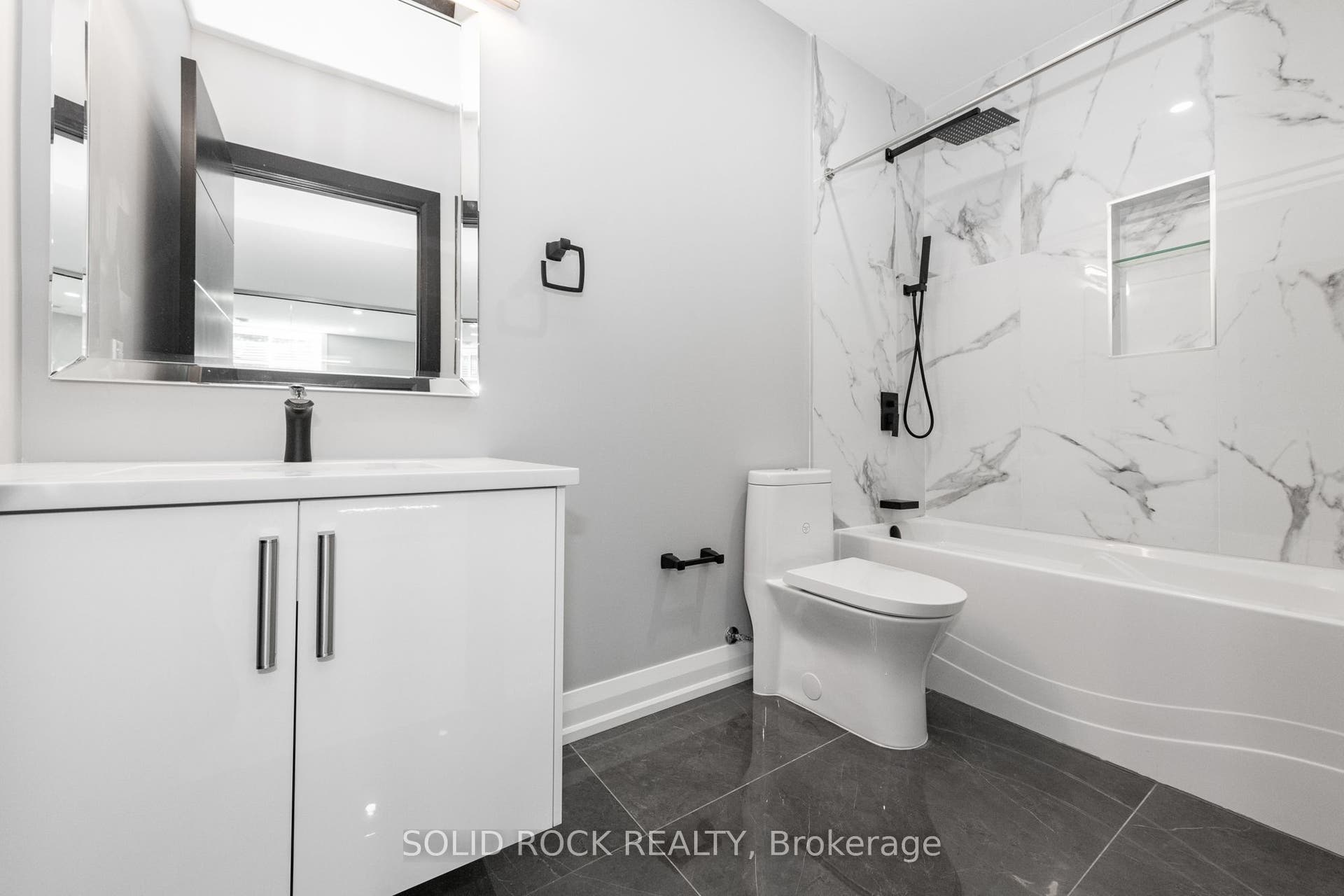 224 Roger Road, Alta Vista And Area, Ottawa ON K1H 5C6 224 Roger Road, Alta Vista And Area, Ottawa ON K1H 5C6