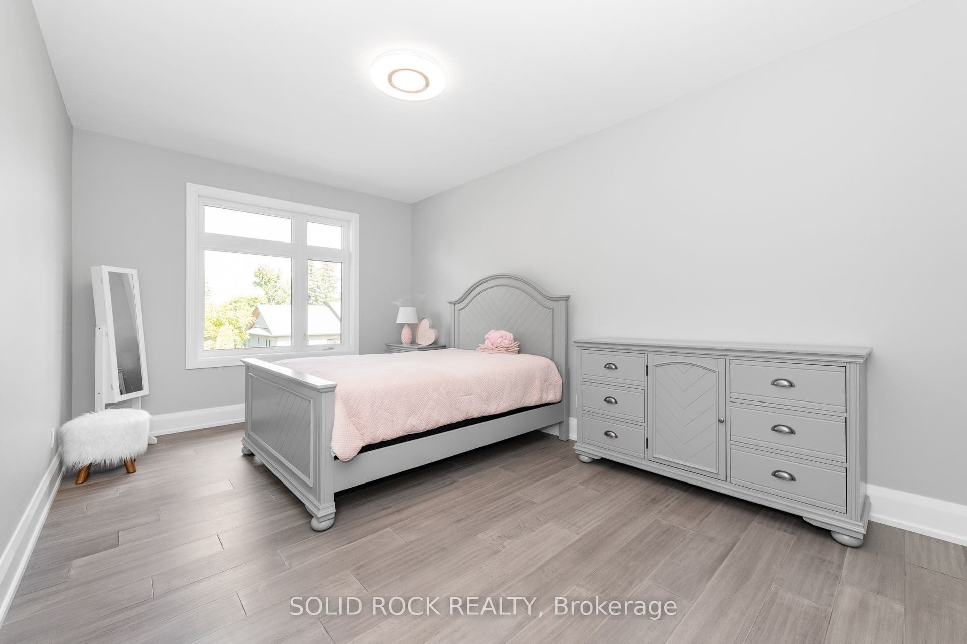 224 Roger Road, Alta Vista And Area, Ottawa ON K1H 5C6 224 Roger Road, Alta Vista And Area, Ottawa ON K1H 5C6