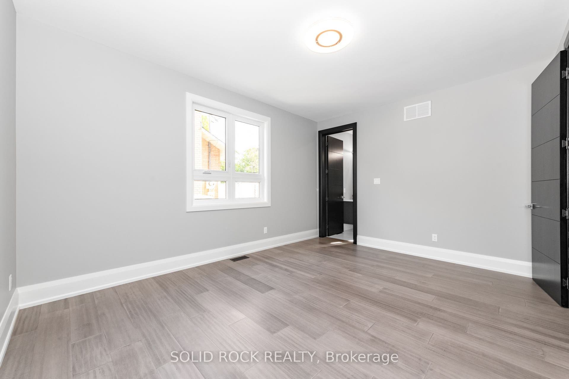 224 Roger Road, Alta Vista And Area, Ottawa ON K1H 5C6 224 Roger Road, Alta Vista And Area, Ottawa ON K1H 5C6
