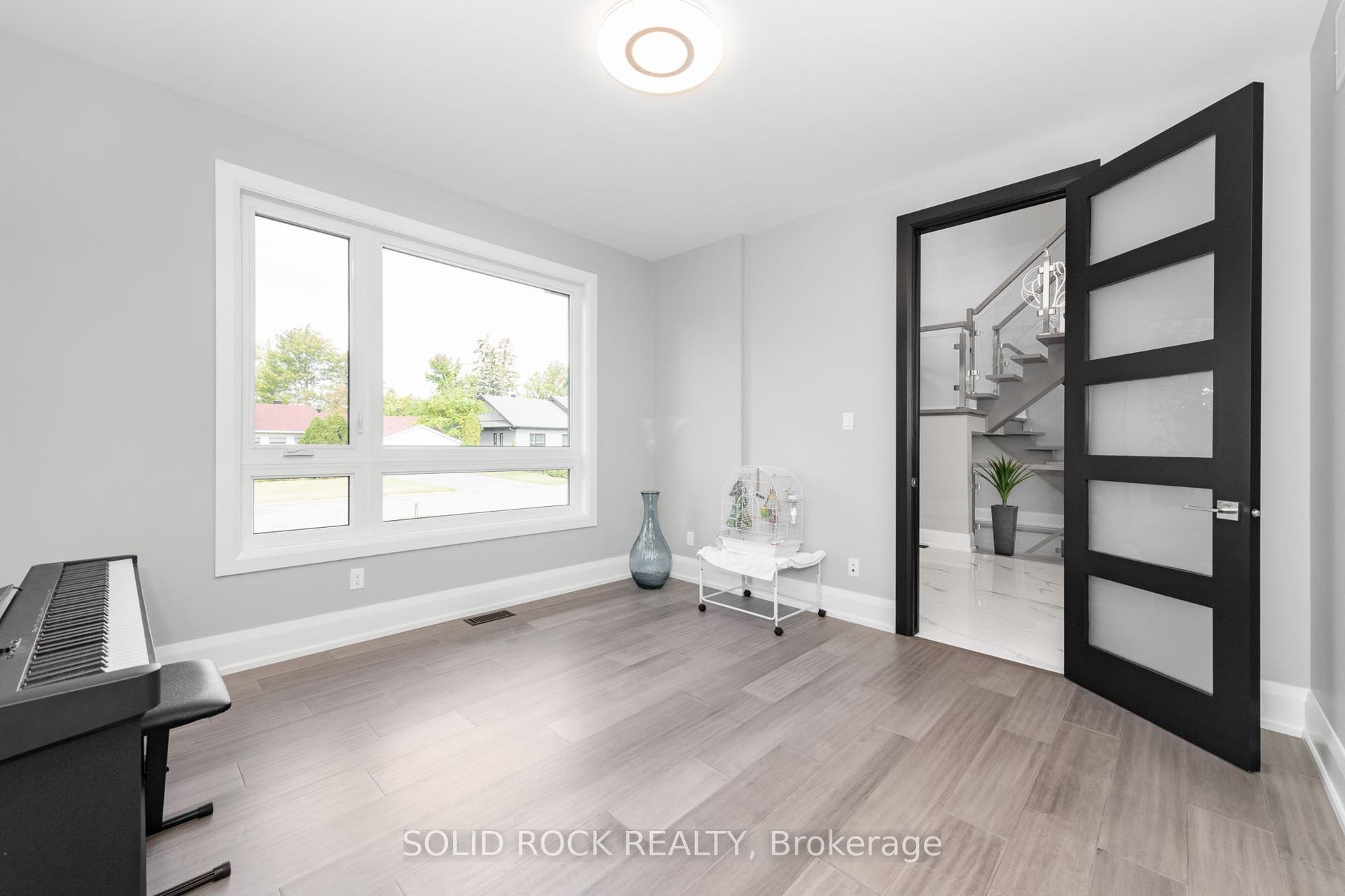 224 Roger Road, Alta Vista And Area, Ottawa ON K1H 5C6 224 Roger Road, Alta Vista And Area, Ottawa ON K1H 5C6