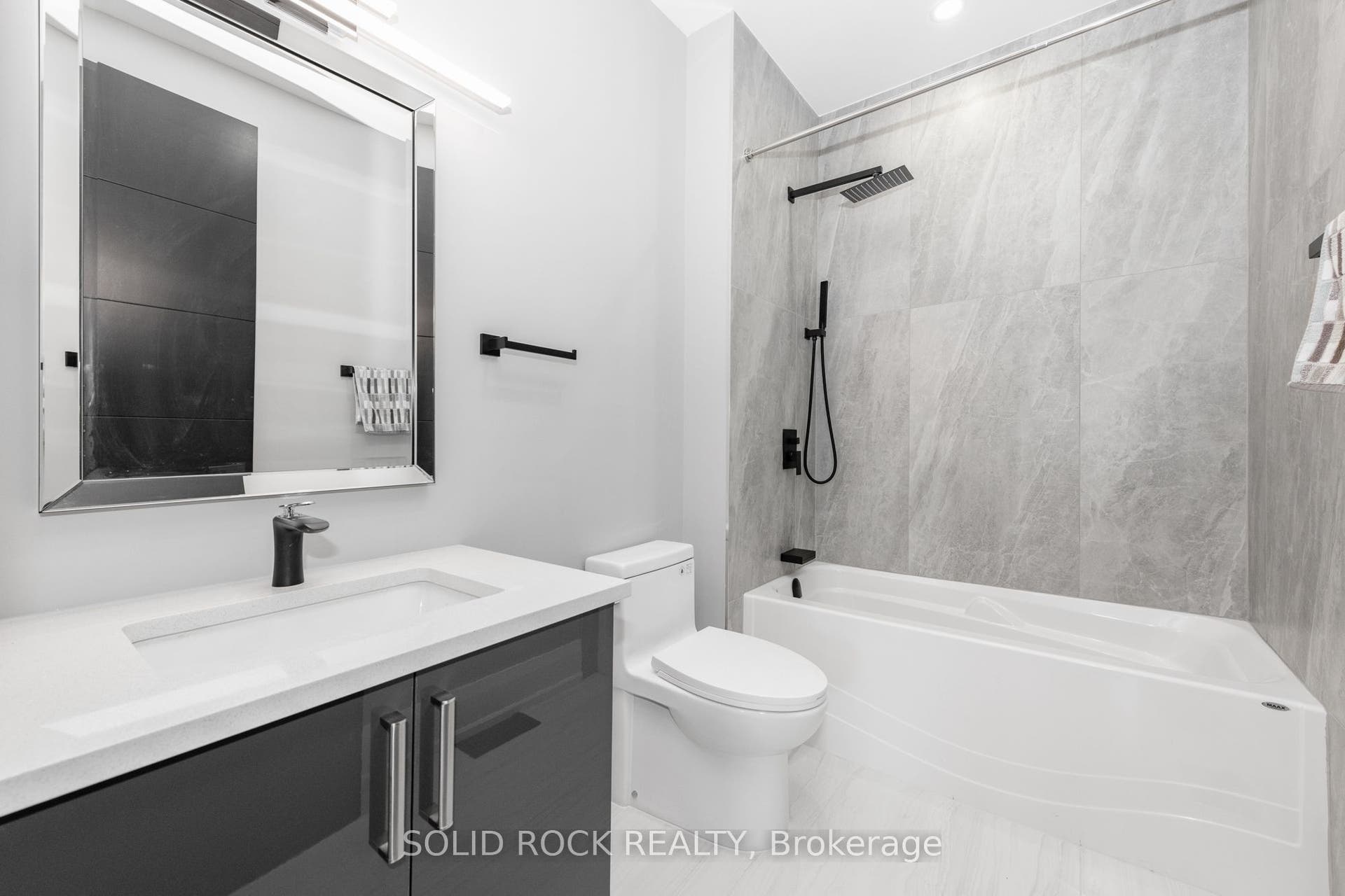 224 Roger Road, Alta Vista And Area, Ottawa ON K1H 5C6 224 Roger Road, Alta Vista And Area, Ottawa ON K1H 5C6