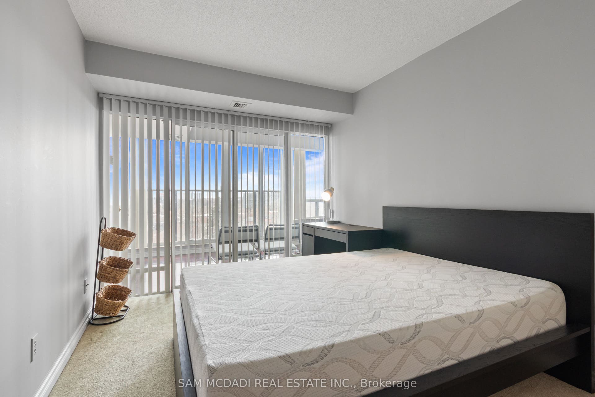 4 Willow Street, #807, Waterloo, Waterloo, Waterloo ON N2J 1V5 4 Willow Street, #807, Waterloo, Waterloo, Waterloo ON N2J 1V5