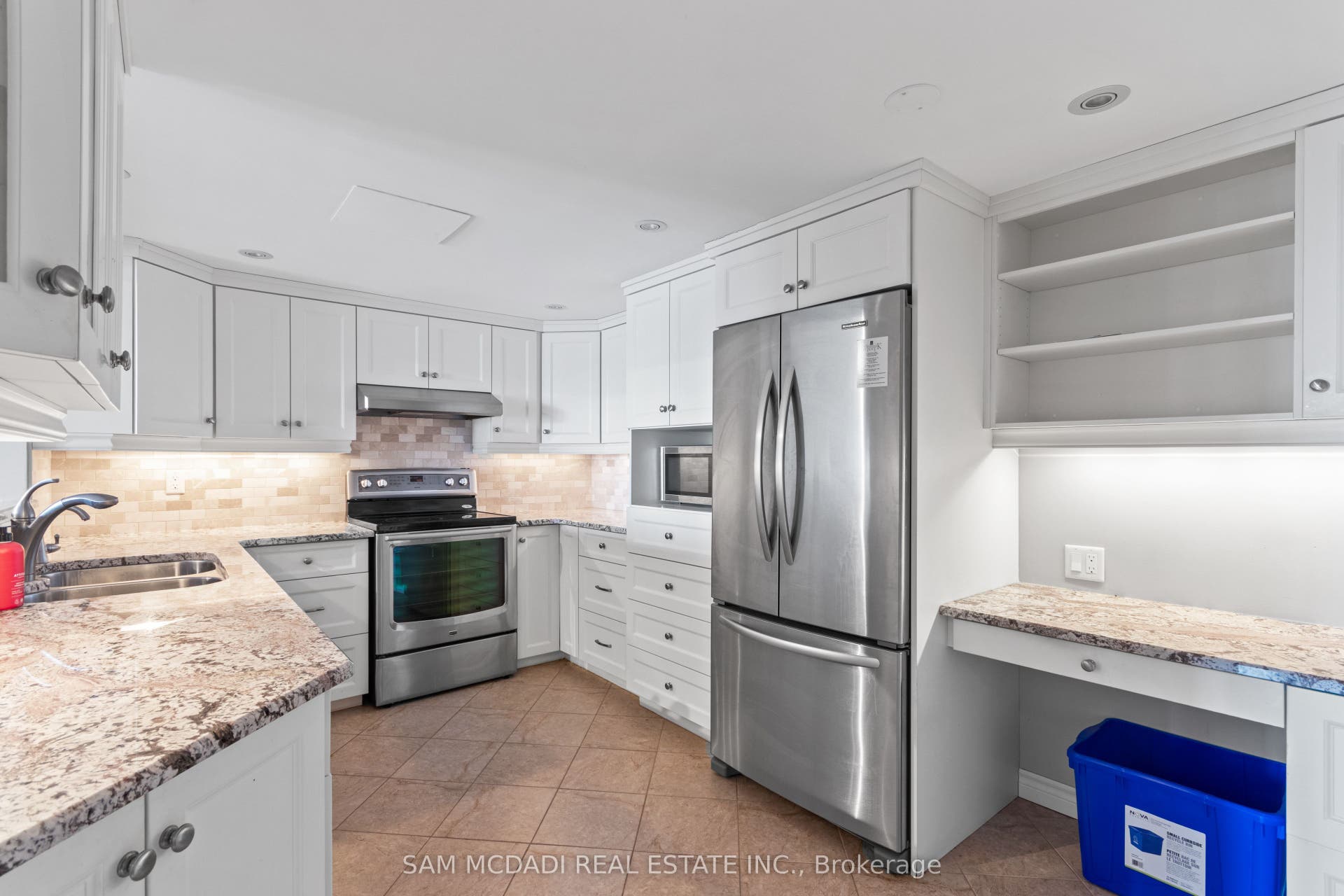 4 Willow Street, #807, Waterloo, Waterloo, Waterloo ON N2J 1V5 4 Willow Street, #807, Waterloo, Waterloo, Waterloo ON N2J 1V5