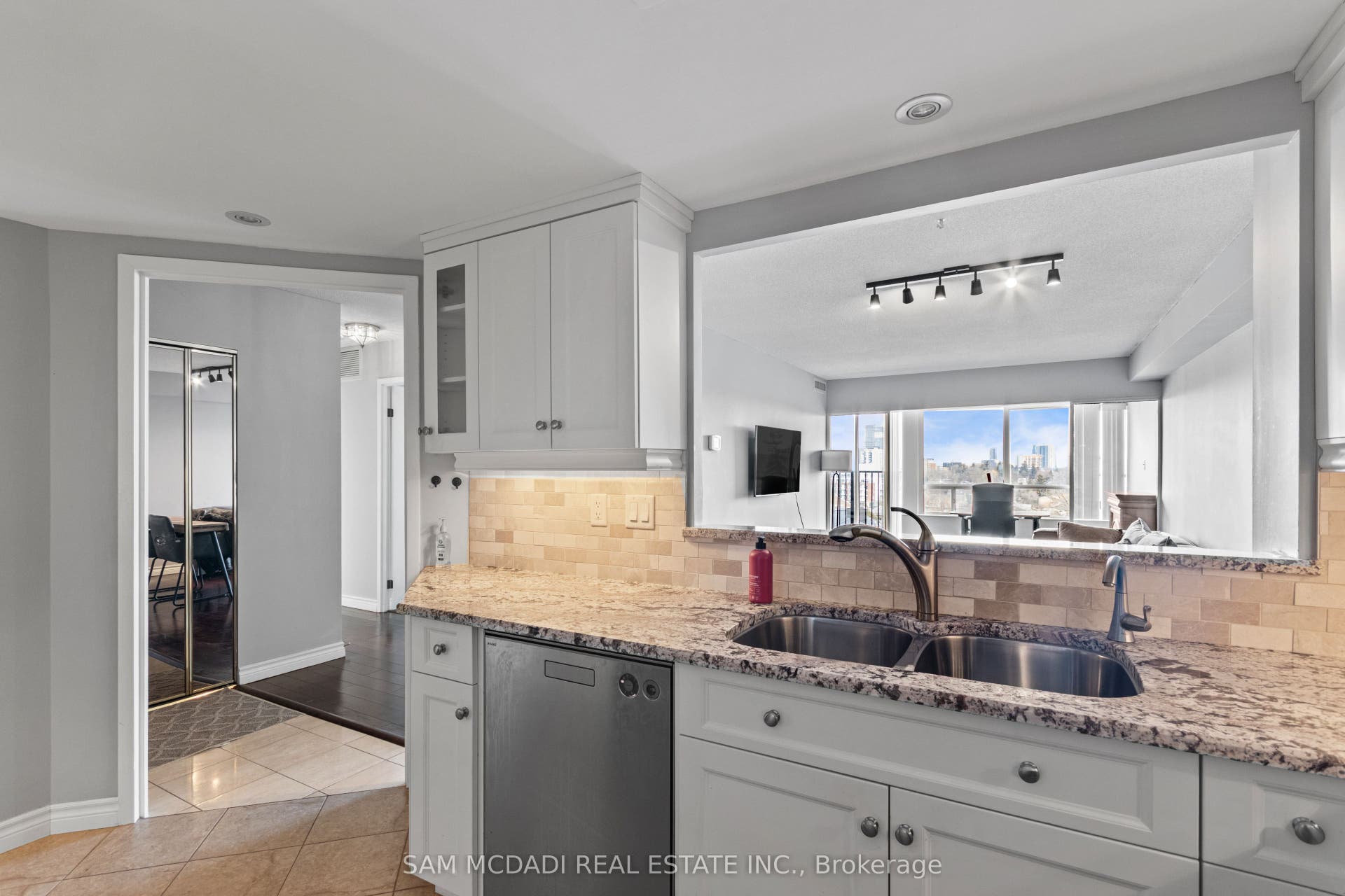4 Willow Street, #807, Waterloo, Waterloo, Waterloo ON N2J 1V5 4 Willow Street, #807, Waterloo, Waterloo, Waterloo ON N2J 1V5