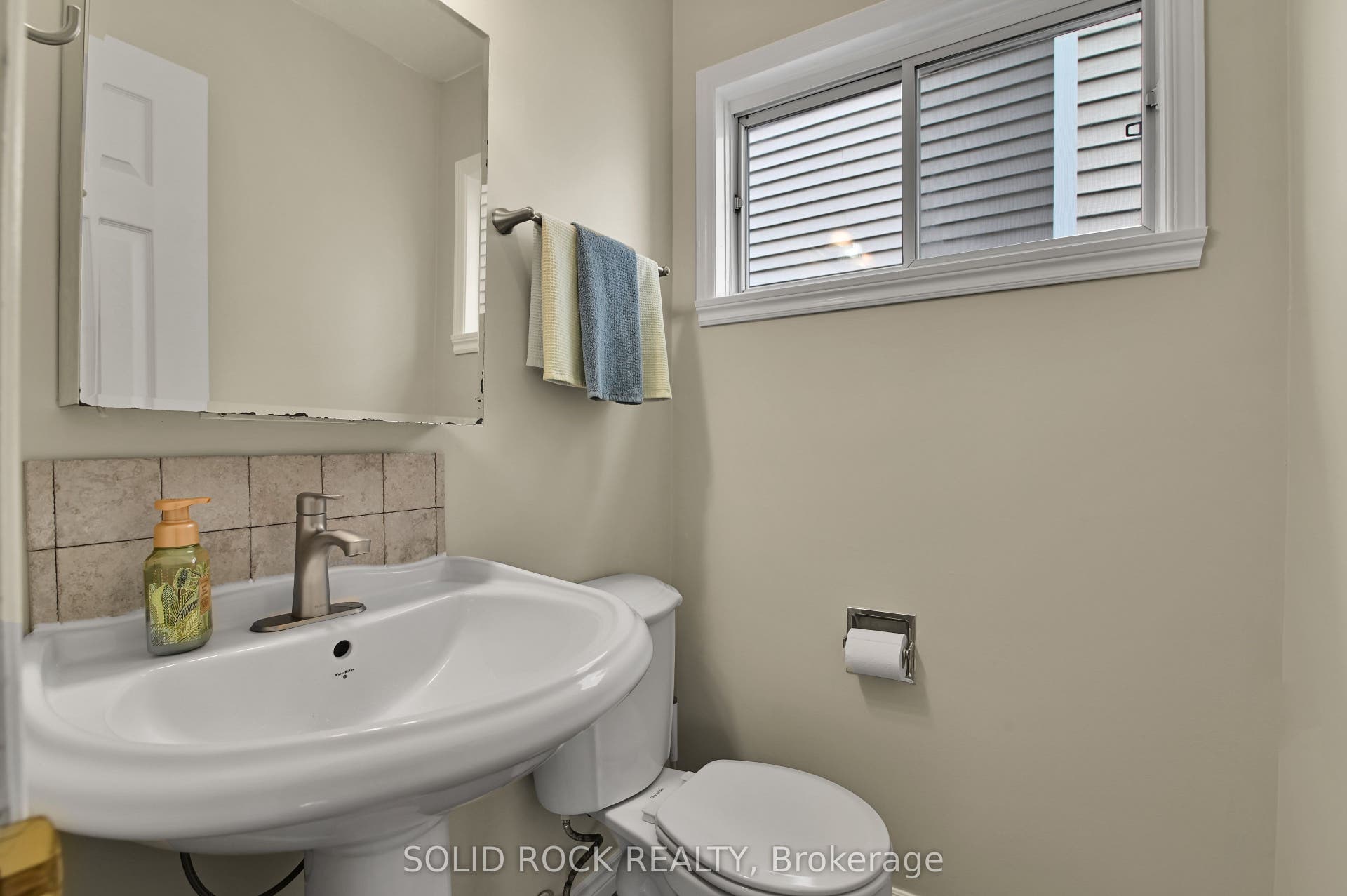 253 Cote-Royale Crescent, Orleans - Cumberland And Area, Ottawa ON K1E 3L4 253 Cote-Royale Crescent, Orleans - Cumberland And Area, Ottawa ON K1E 3L4