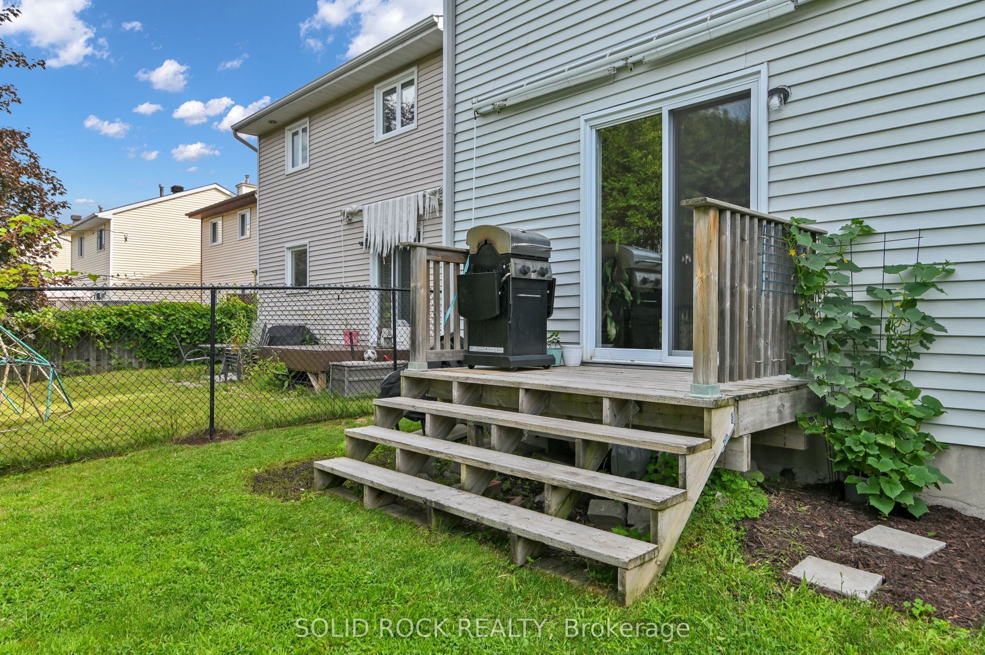 253 Cote-Royale Crescent, Orleans - Cumberland And Area, Ottawa ON K1E 3L4 253 Cote-Royale Crescent, Orleans - Cumberland And Area, Ottawa ON K1E 3L4