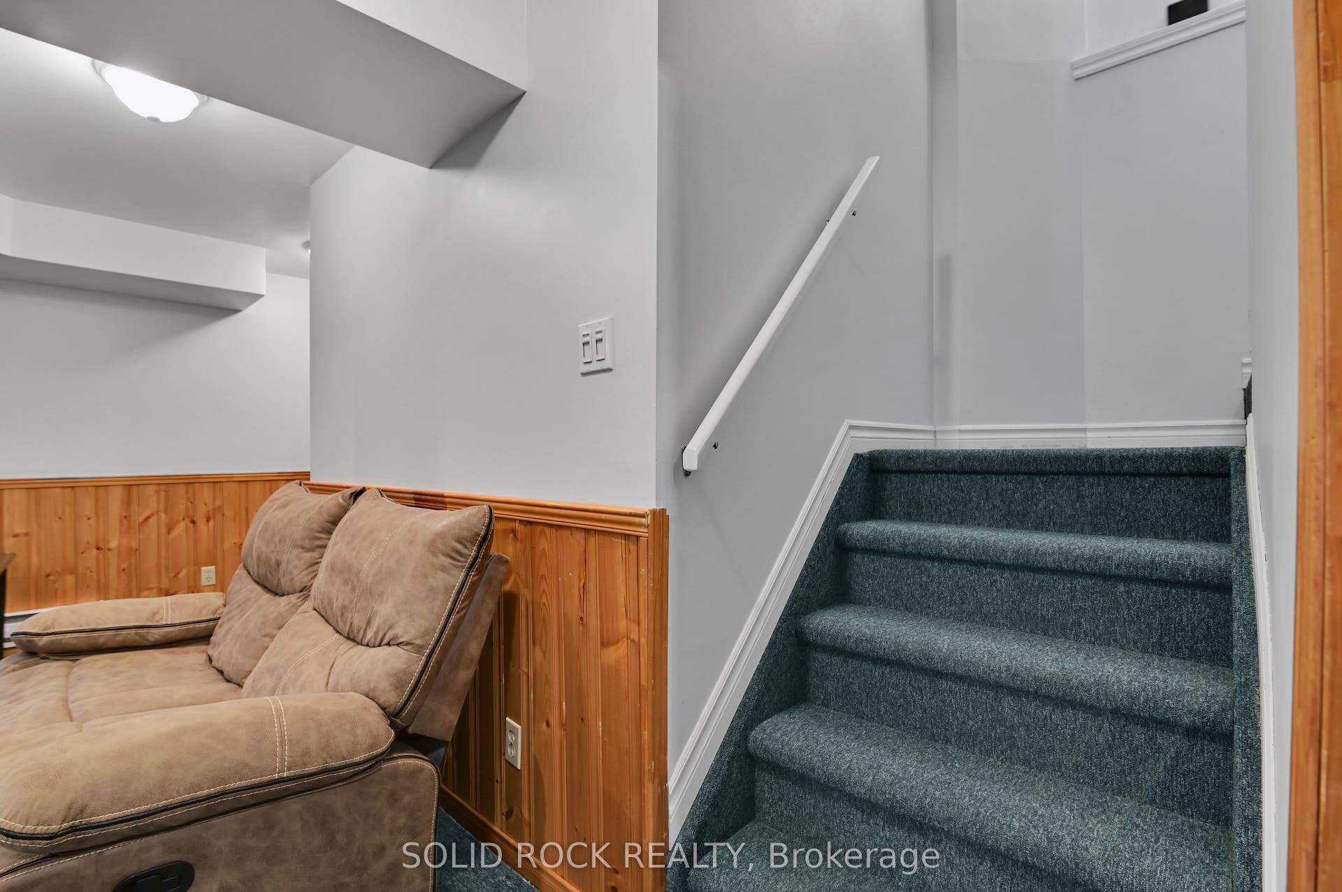 253 Cote-Royale Crescent, Orleans - Cumberland And Area, Ottawa ON K1E 3L4 253 Cote-Royale Crescent, Orleans - Cumberland And Area, Ottawa ON K1E 3L4