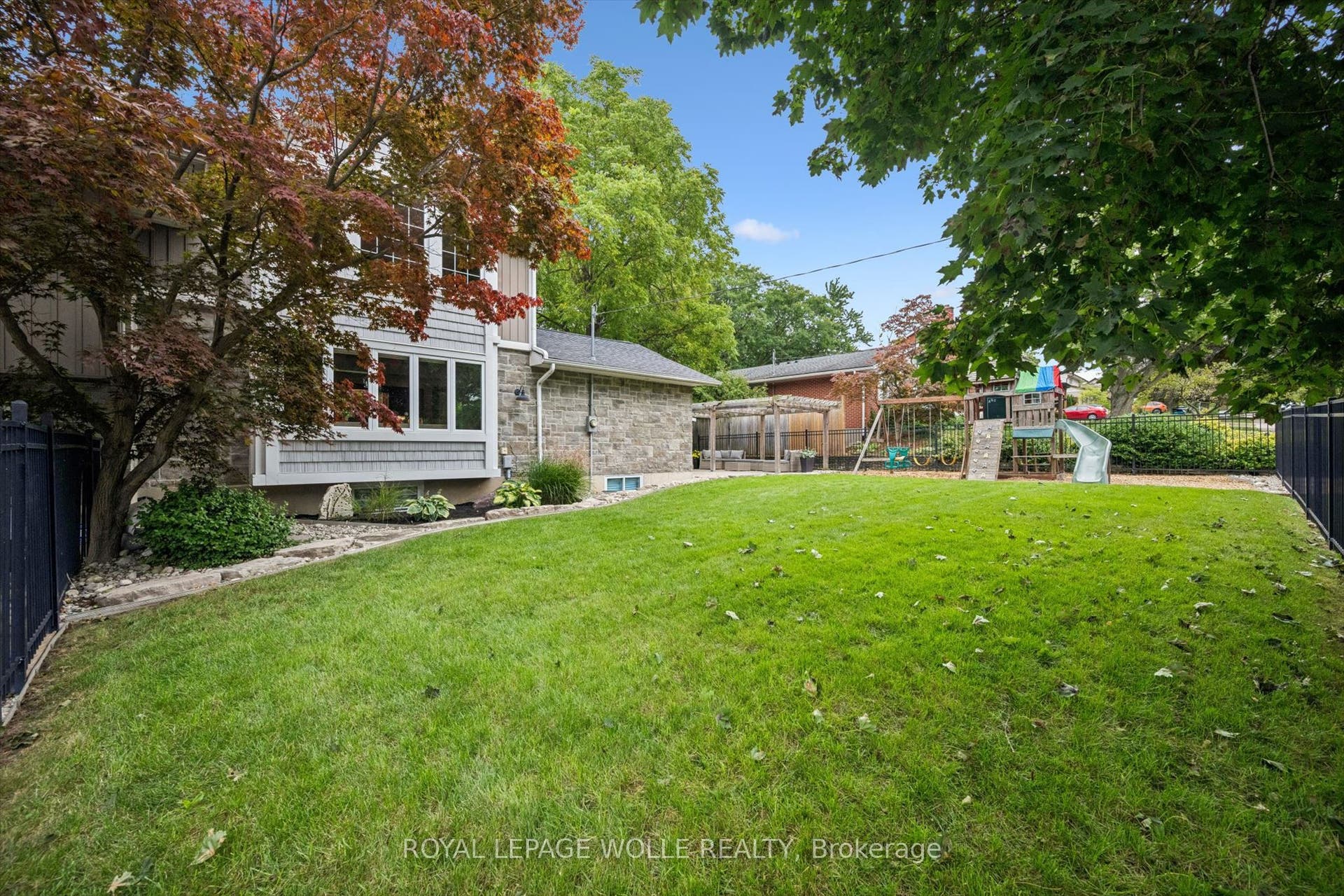 112 Margaret Avenue N, Waterloo, Waterloo ON N2J 3P9 112 Margaret Avenue N, Waterloo, Waterloo ON N2J 3P9