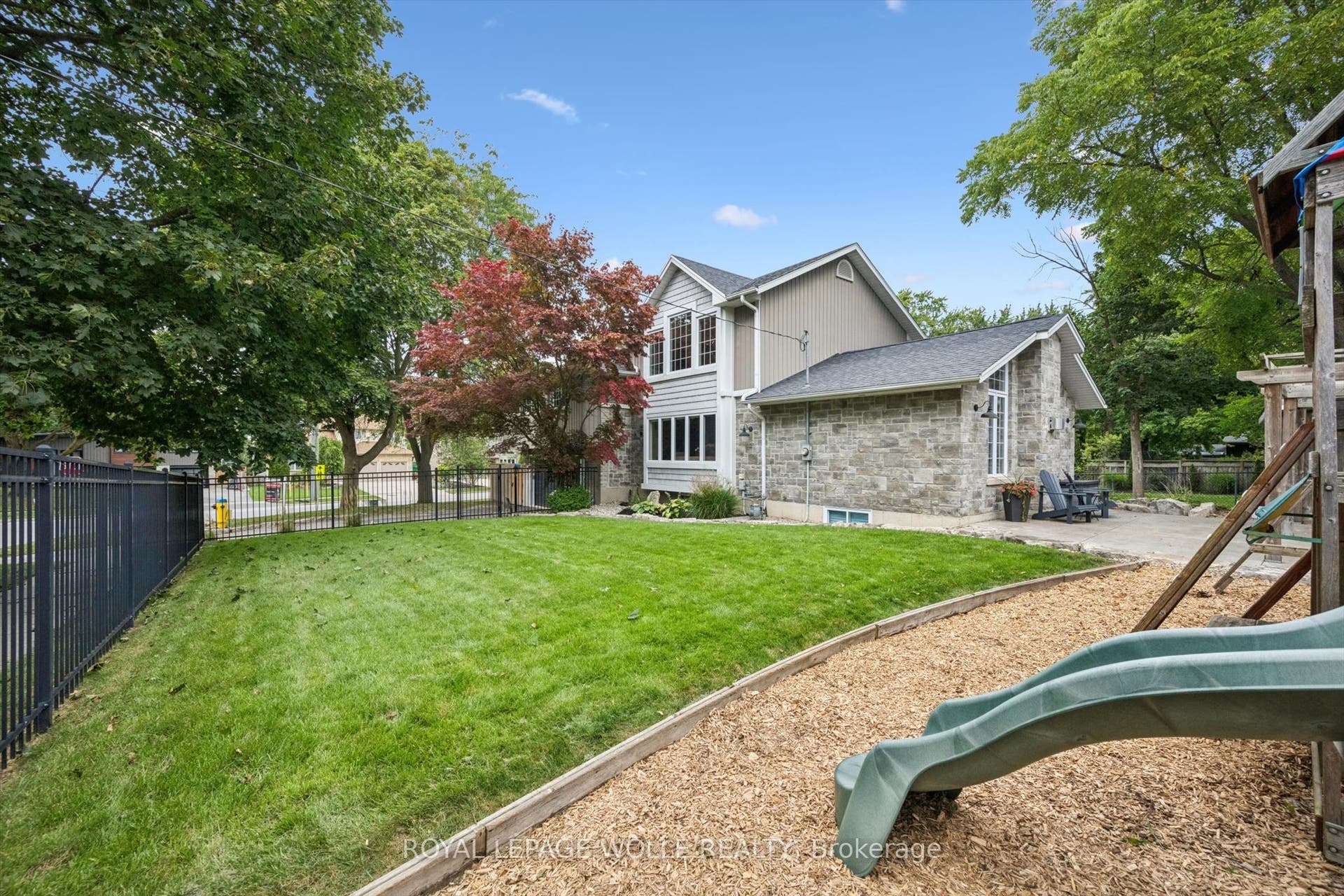 112 Margaret Avenue N, Waterloo, Waterloo ON N2J 3P9 112 Margaret Avenue N, Waterloo, Waterloo ON N2J 3P9