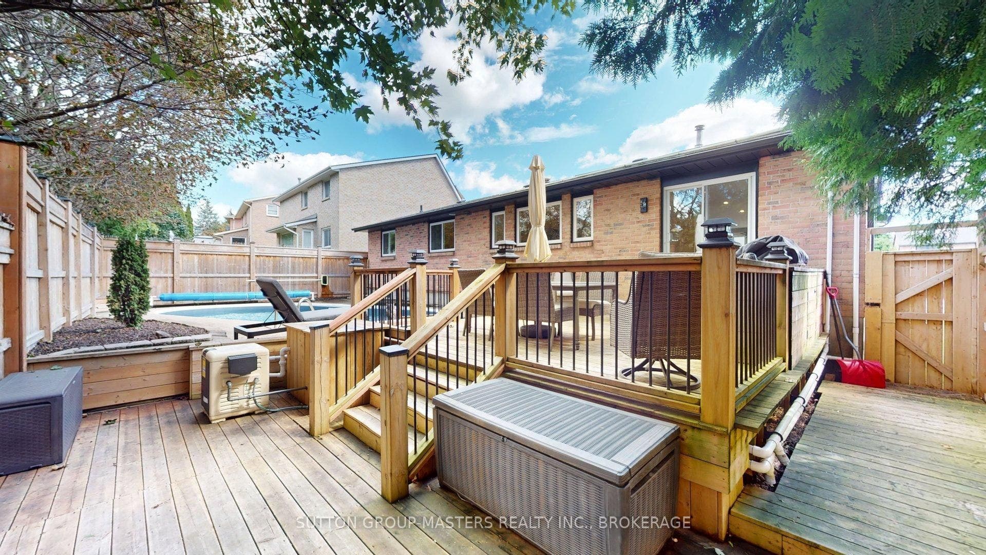 1196 Gladstone Way, Kingston, Frontenac ON K7P 2J4 grass-free yard