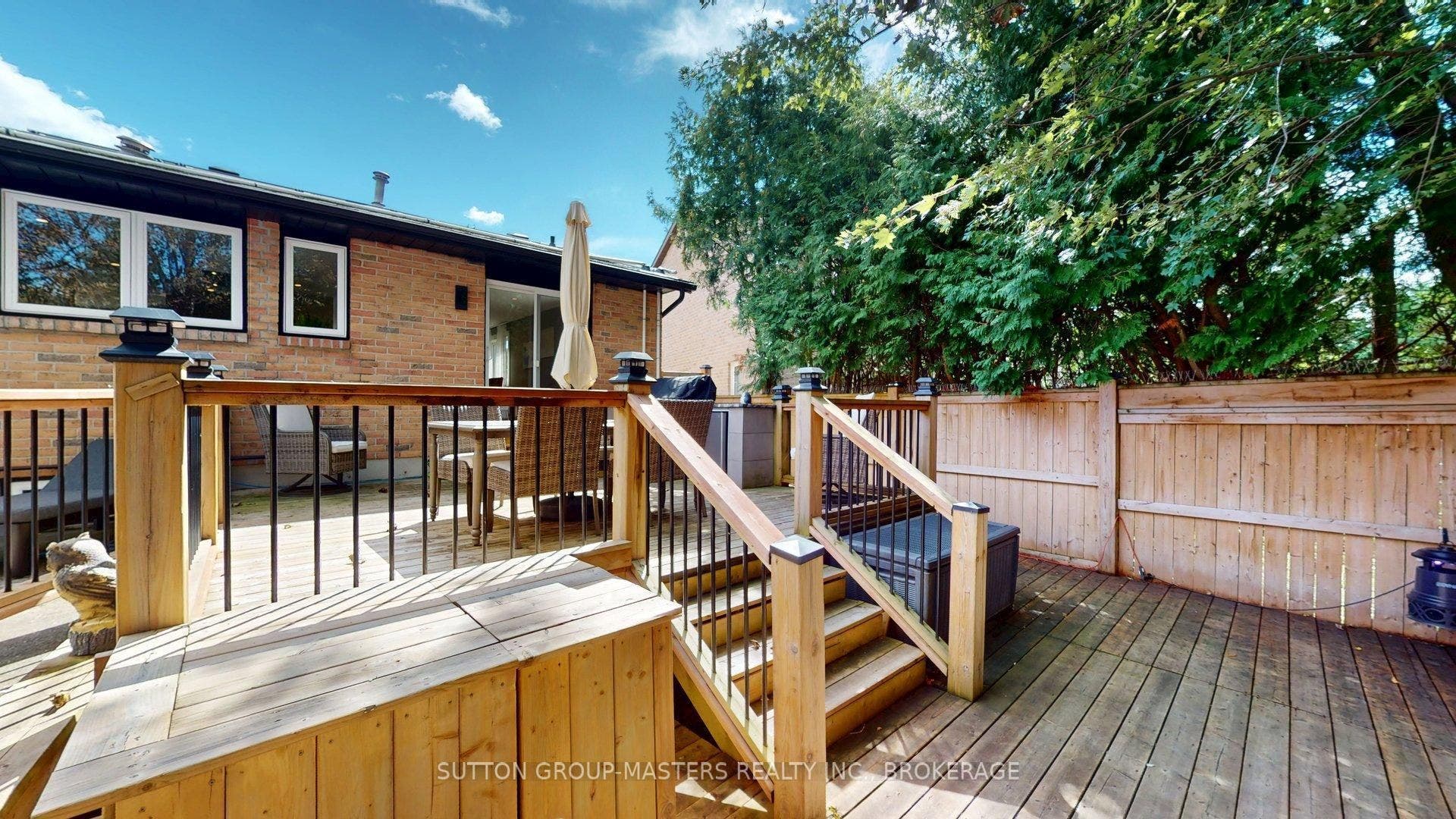 1196 Gladstone Way, Kingston, Frontenac ON K7P 2J4 contemporary decking