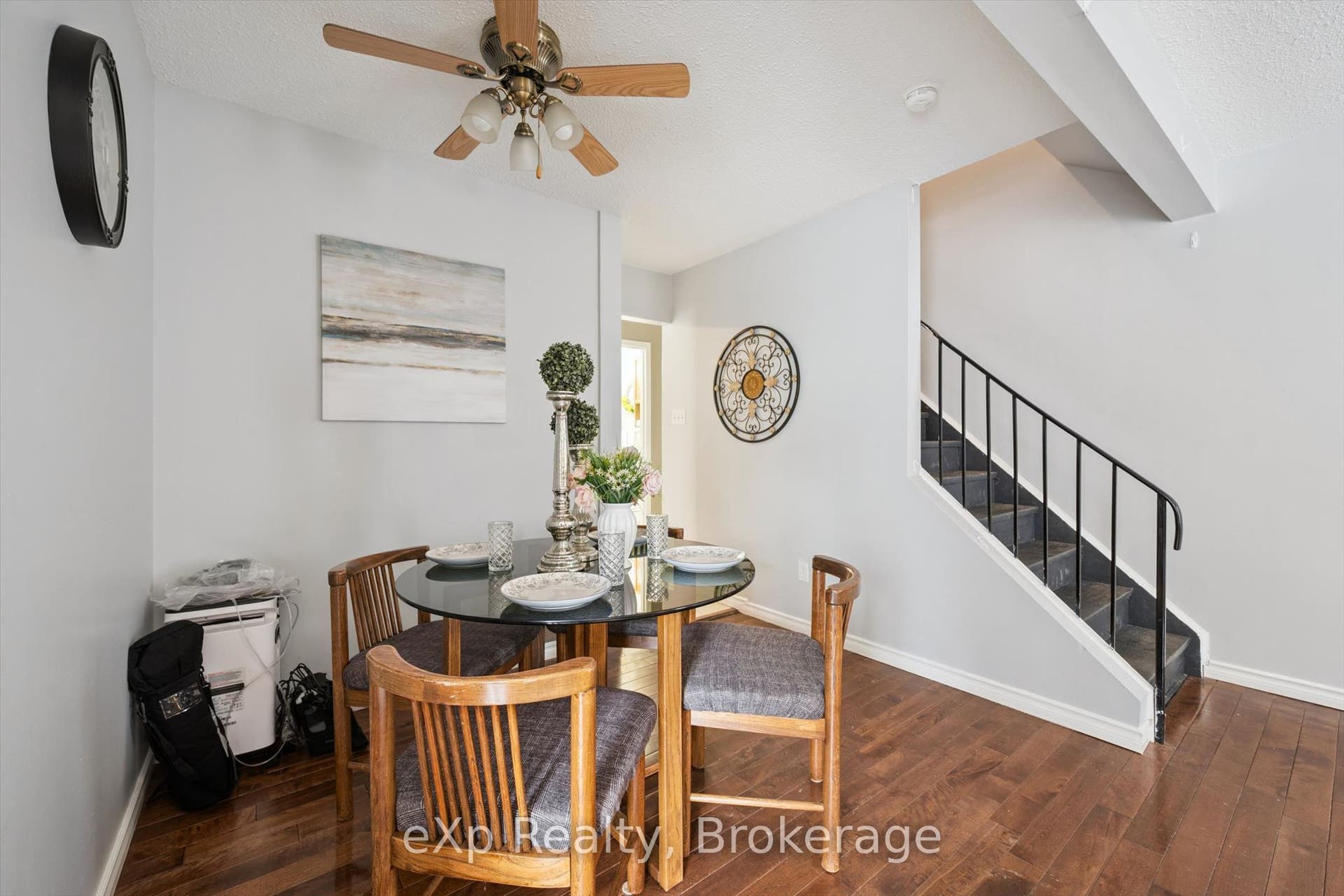 45 Marksam Road, #129, Guelph, Wellington ON N1H 6Y9 45 Marksam Road, #129, Guelph, Wellington ON N1H 6Y9